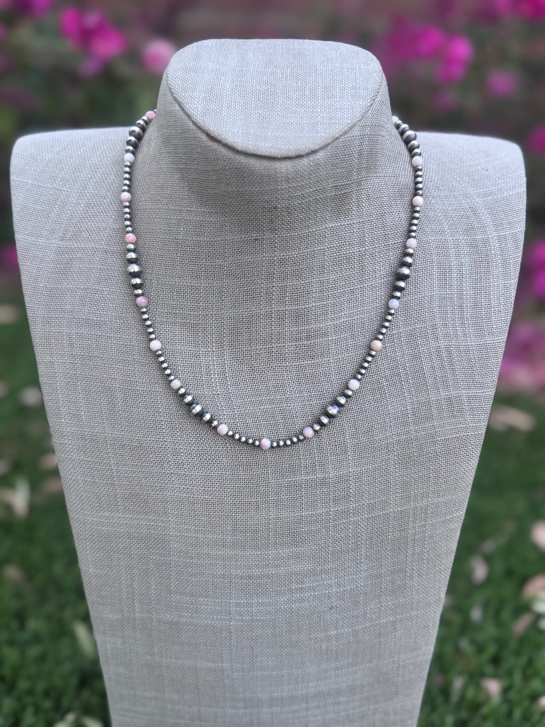 Handcrafted Sterling Silver & Pink Conch 3-6mm Pearl beaded Necklace 18"