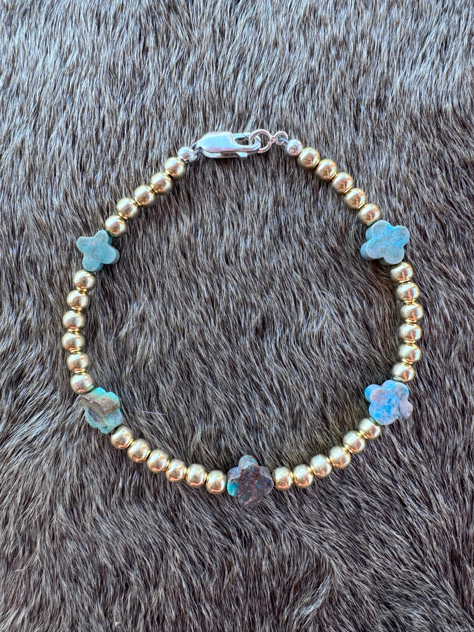 Handcrafted Cle’vara Turquoise, Gold & Sterling Silver 4mm Beaded Bracelet 7.5"
