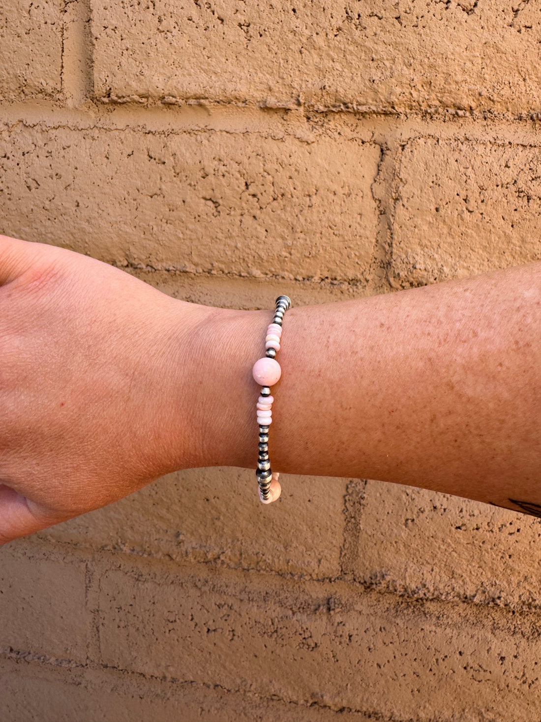 Handcrafted Pink Conch & Sterling Silver 3-5mm Beaded Bracelet 7.5"