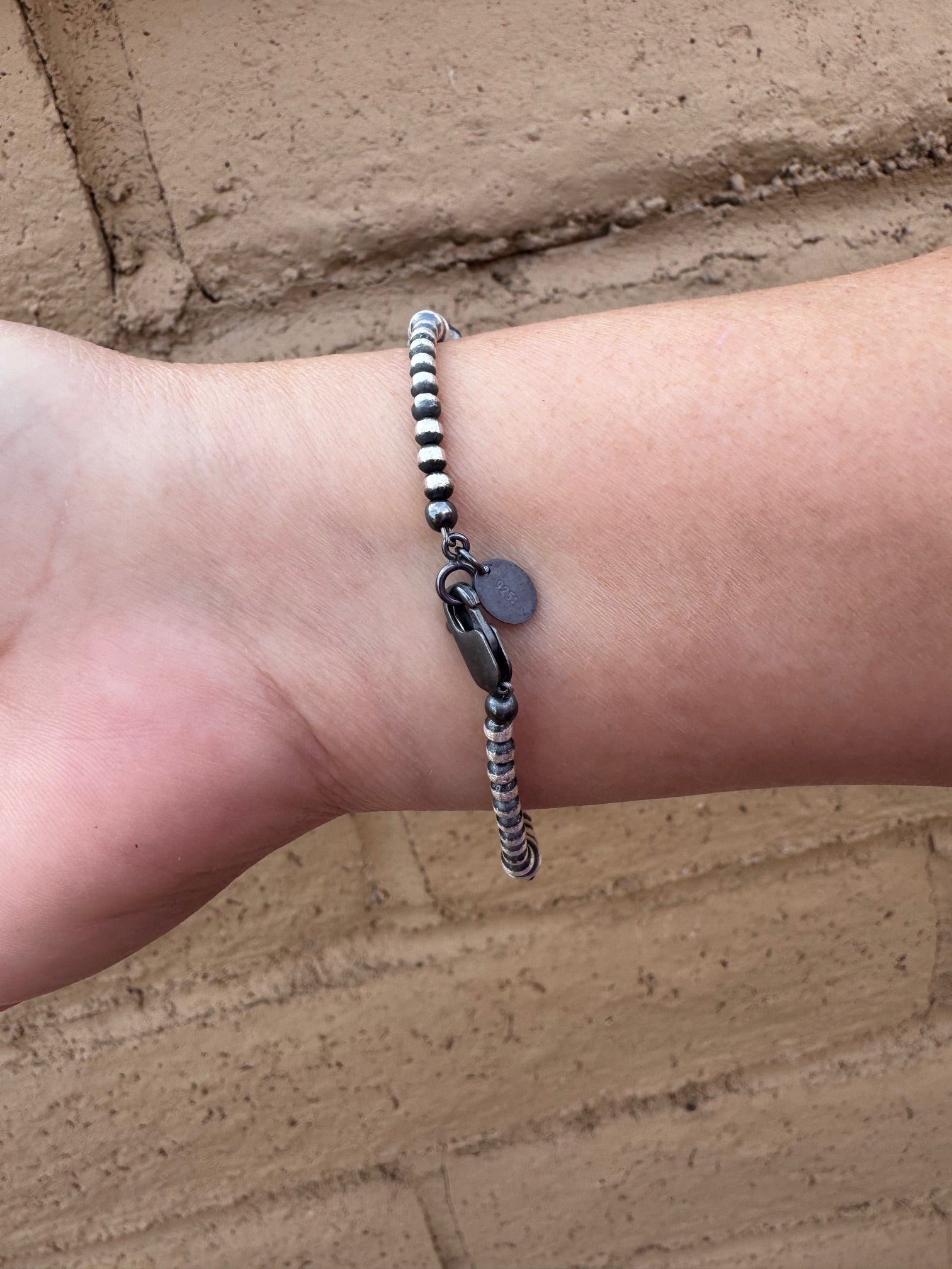 Handcrafted White Buffalo & Sterling Silver Pearl 3-6mm Beaded Bracelet 7.5"