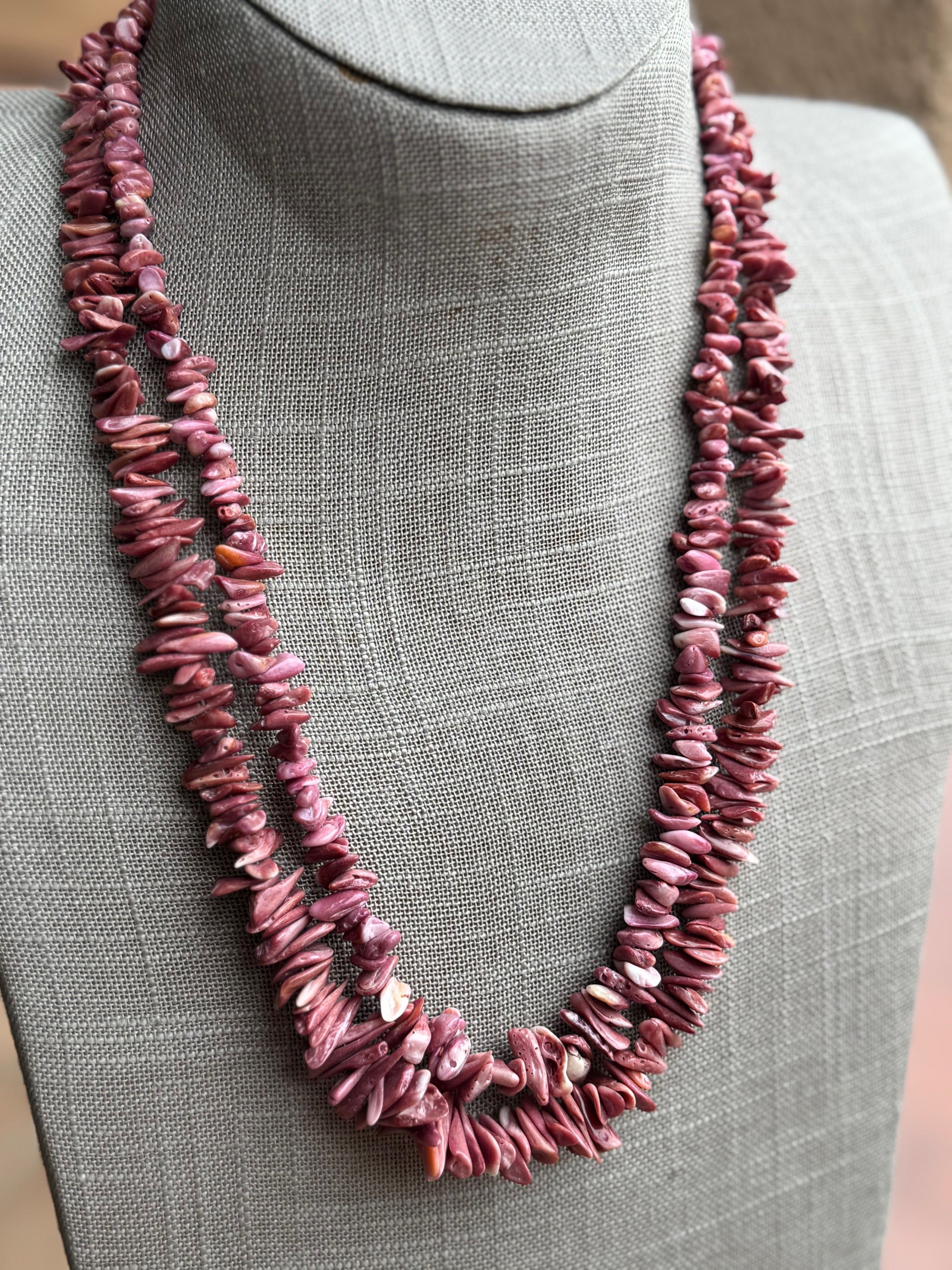 Handcrafted Purple Spiny Oyster Beaded Necklace 24"