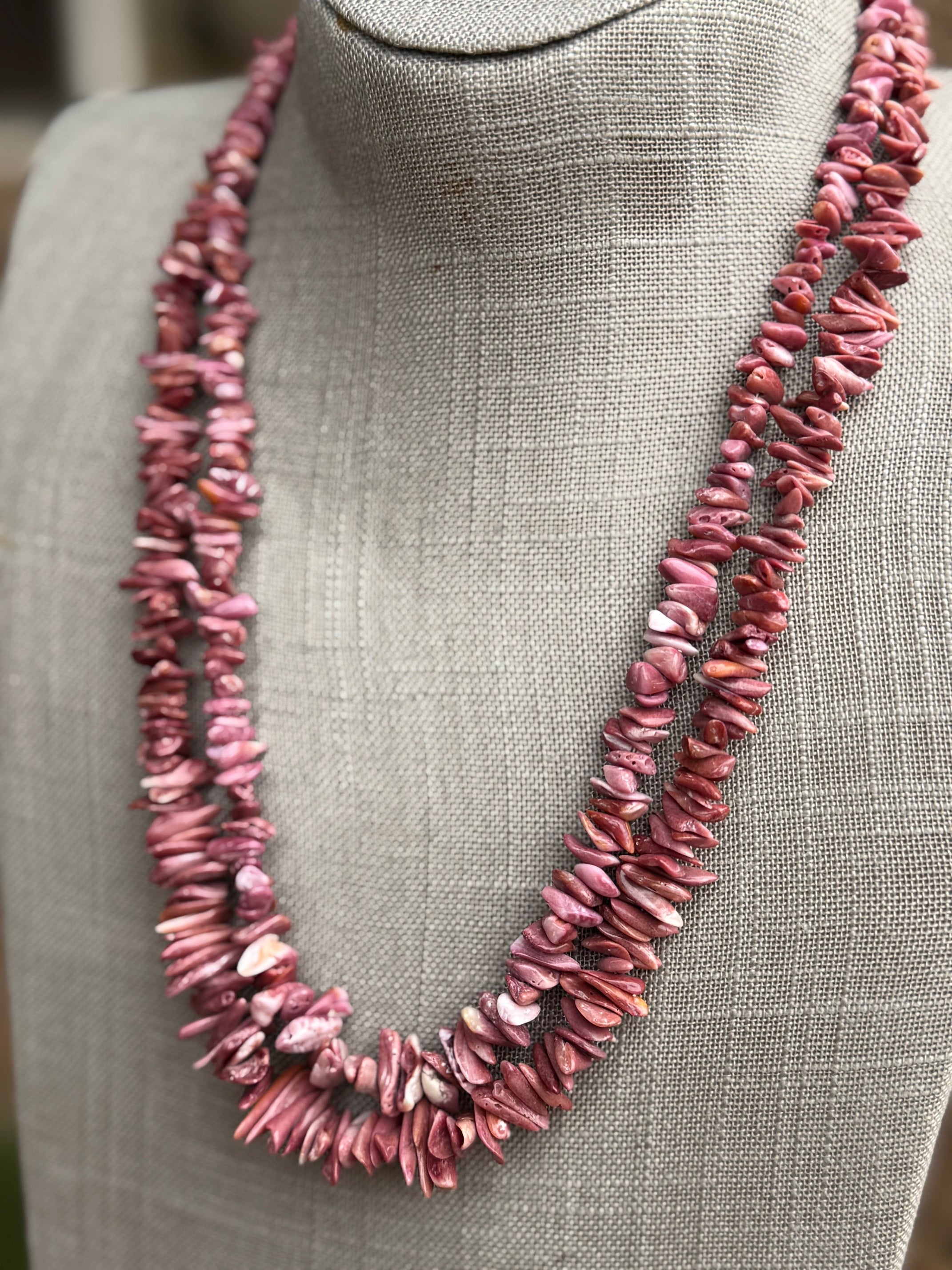 Handcrafted Purple Spiny Oyster Beaded Necklace 24"
