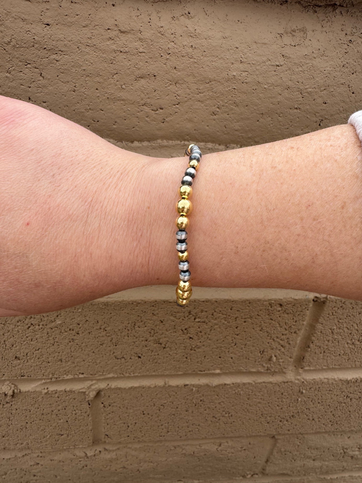 Handcrafted Sterling Silver Gold Bead 4-6mm Beaded Stretch Bracelet