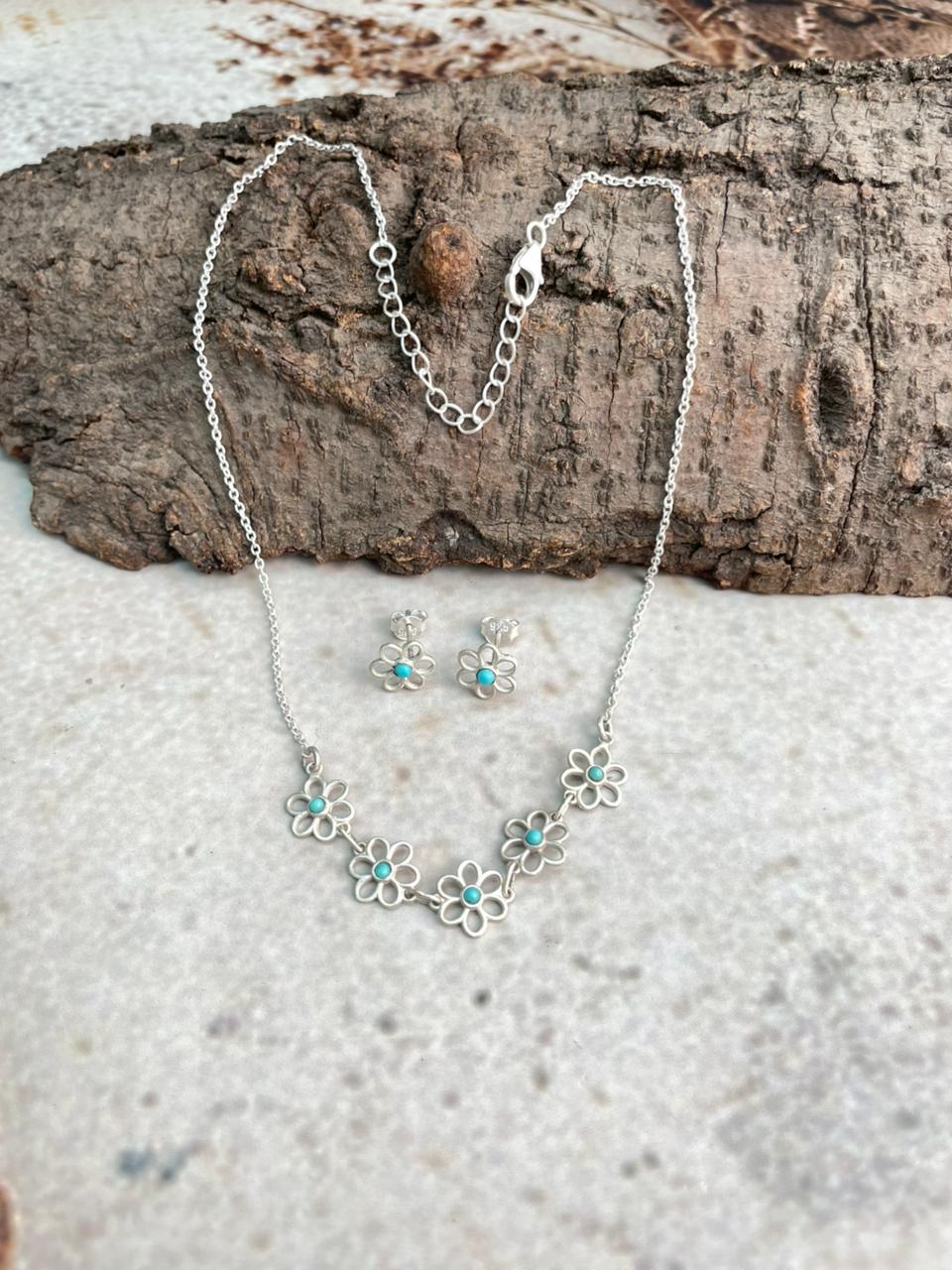 Handmade Sterling Silver Flower Collection: Kingman Turquoise Choker Necklace Earrings Set