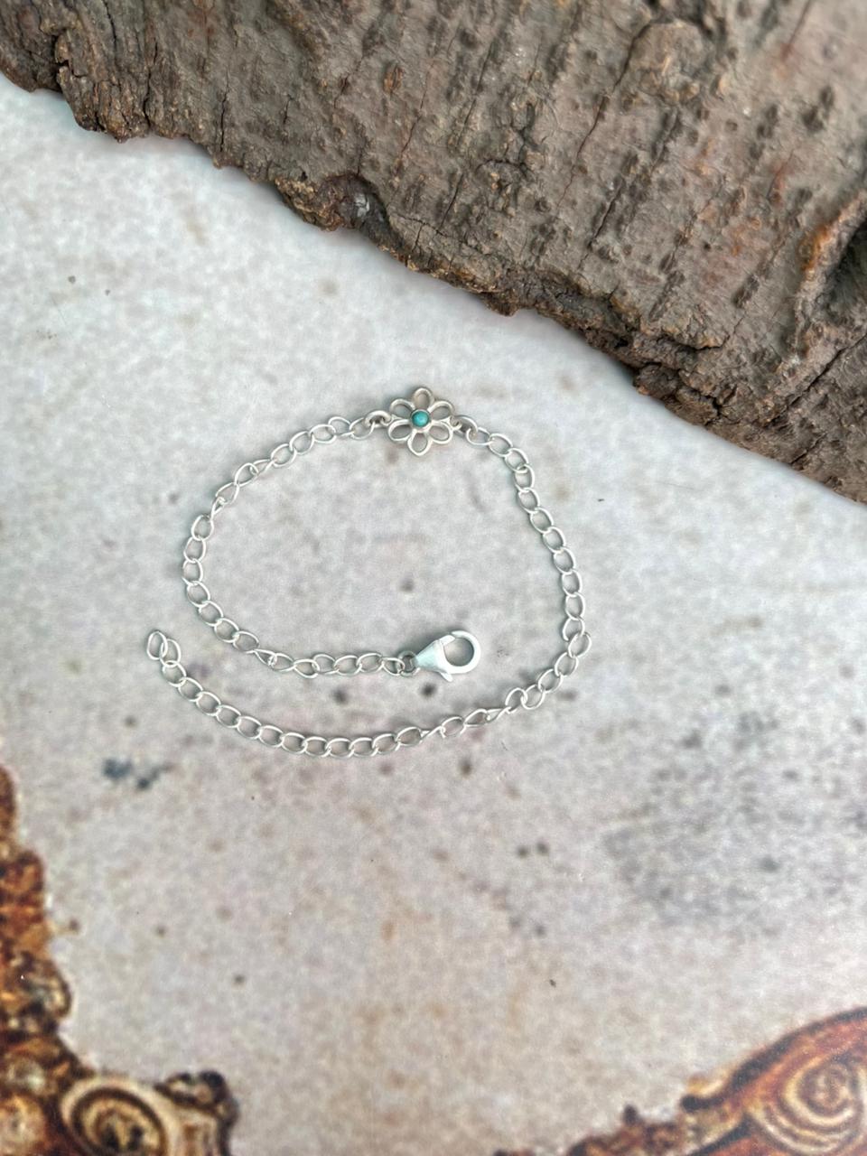 Handmade Sterling Silver Flower Collection: Kingman Turquoise Chain Bracelet