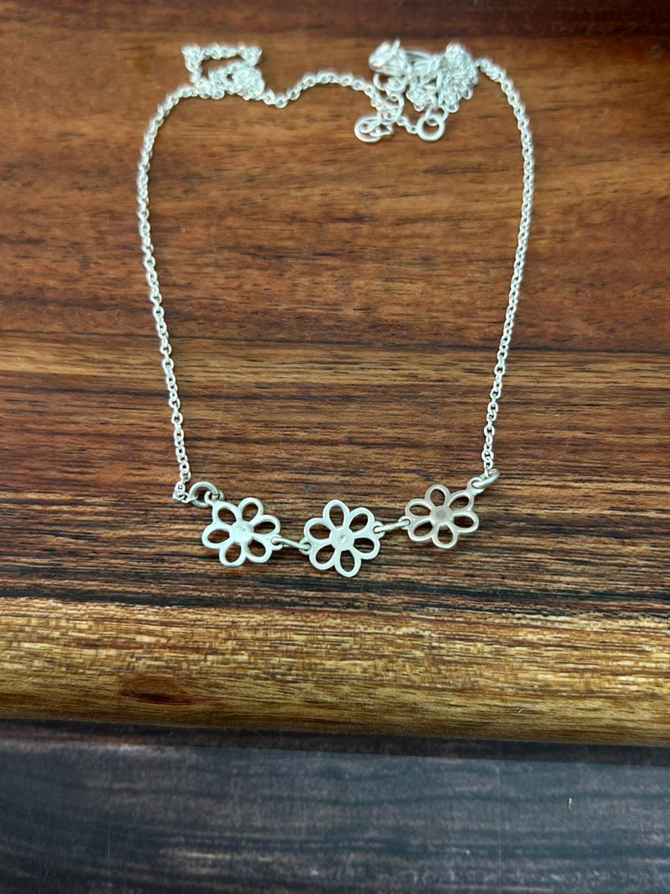 Handmade Sterling Silver Flower Collection: Kingman Turquoise Necklace (9)