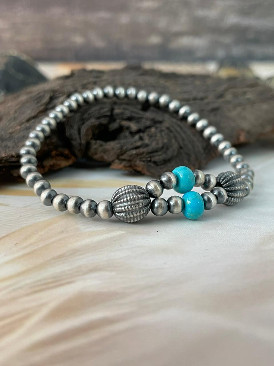 Handmade Sterling Silver Kingman Turquoise Stretchy Beaded Bracelet