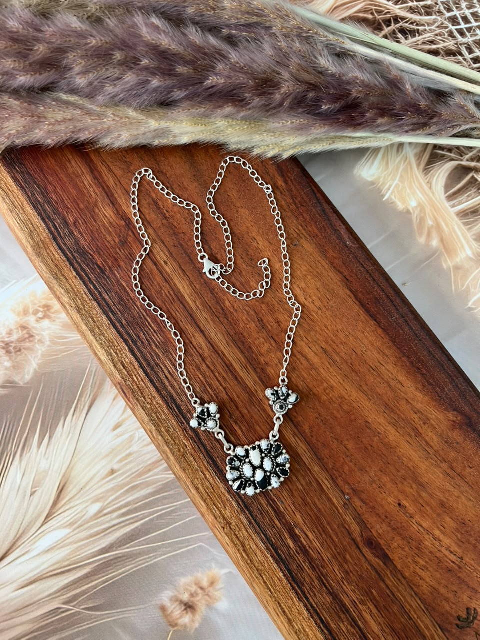Handmade Sterling Silver White Buffalo Necklace Signed Nizhoni