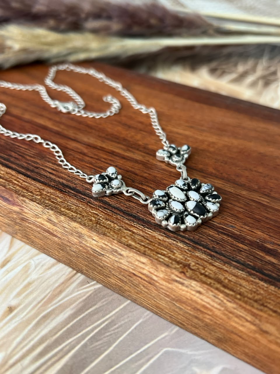Handmade Sterling Silver White Buffalo Necklace Signed Nizhoni
