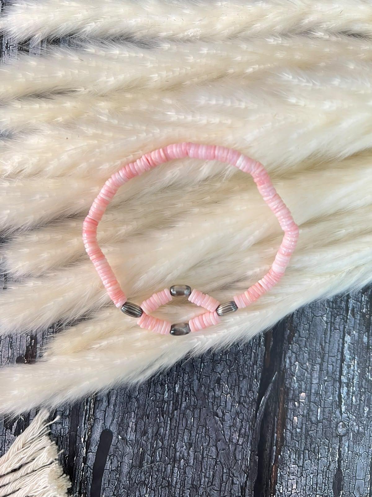 Handmade Sterling Silver Queen Pink Conch Collection: Stretchy Beaded Bracelet