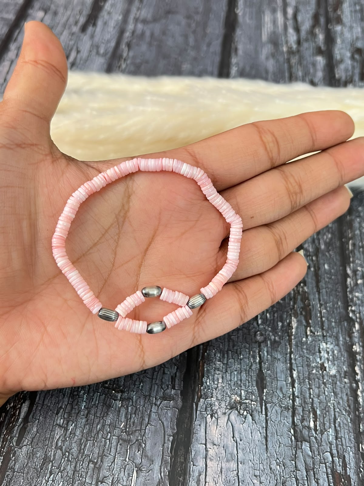 Handmade Sterling Silver Queen Pink Conch Collection: Stretchy Beaded Bracelet
