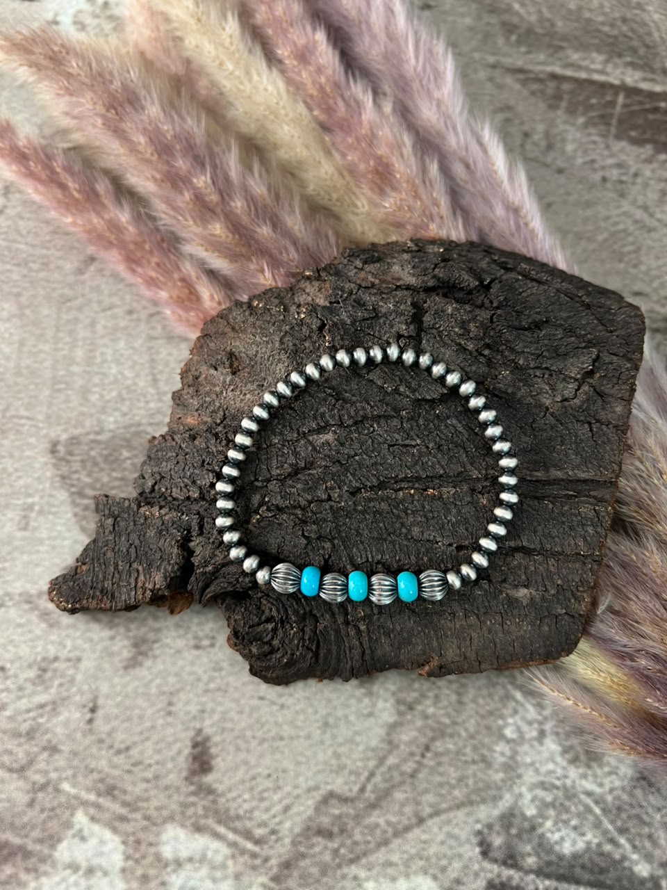 Handmade Sterling Silver Kingman Turquoise Stretchy Beaded Bracelet