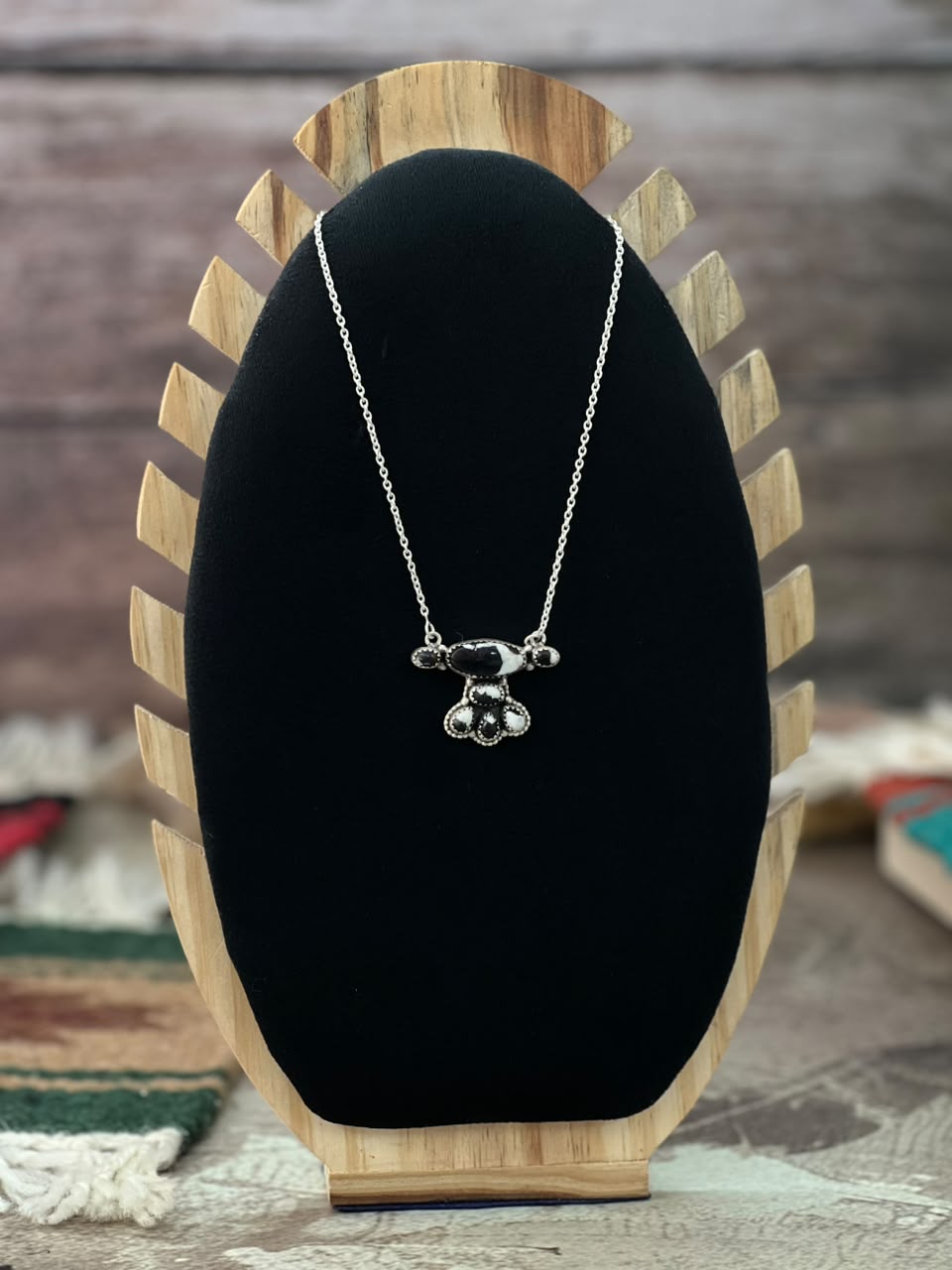 Handmade Sterling Silver White Buffalo Necklace Signed Nizhoni