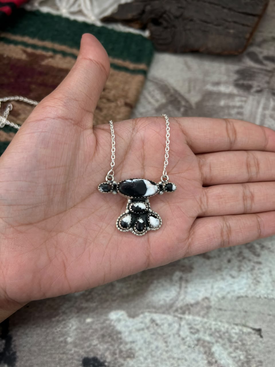 Handmade Sterling Silver White Buffalo Necklace Signed Nizhoni