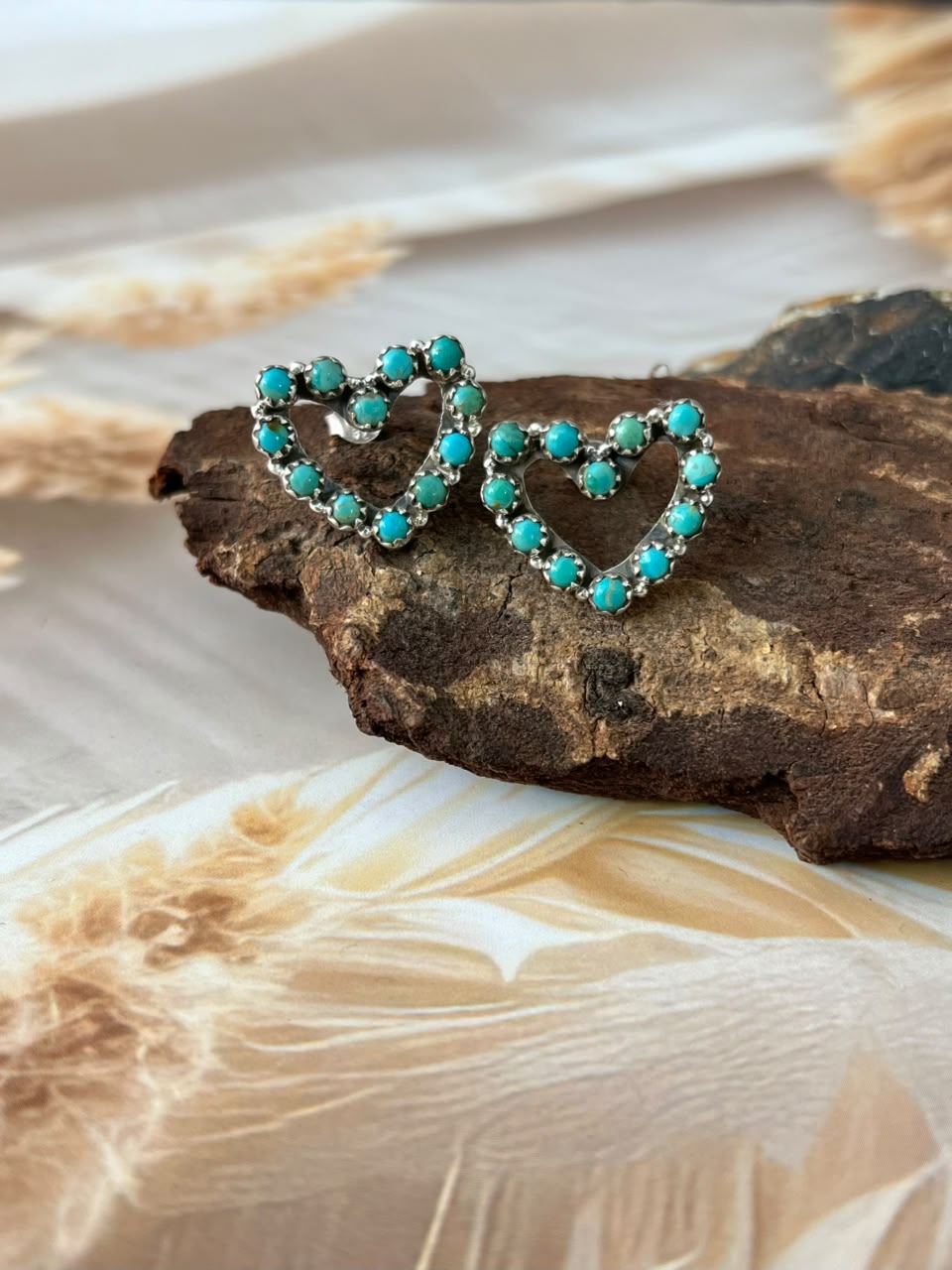 Handmade Sterling Silver Kingman Turquoise Post Studs Heart Earrings Signed Nizhoni