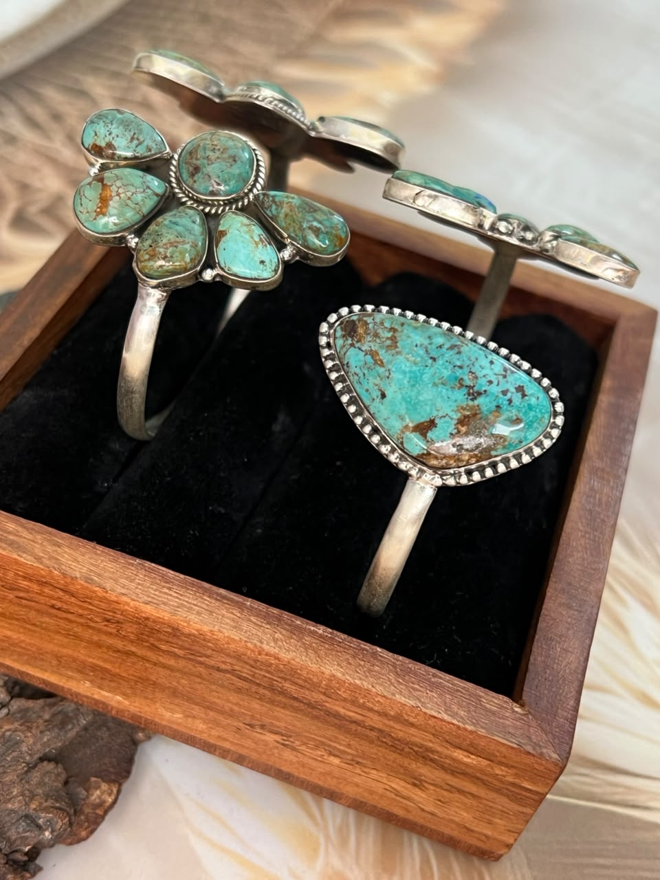 Handmade Sterling Silver Manassa Turquoise Cuff Bracelet Signed Nizhoni (7)