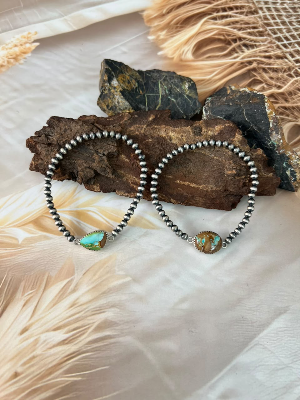 Handmade Sterling Silver Royston Turquoise Stretchy Beaded Bracelet Signed Nizhoni