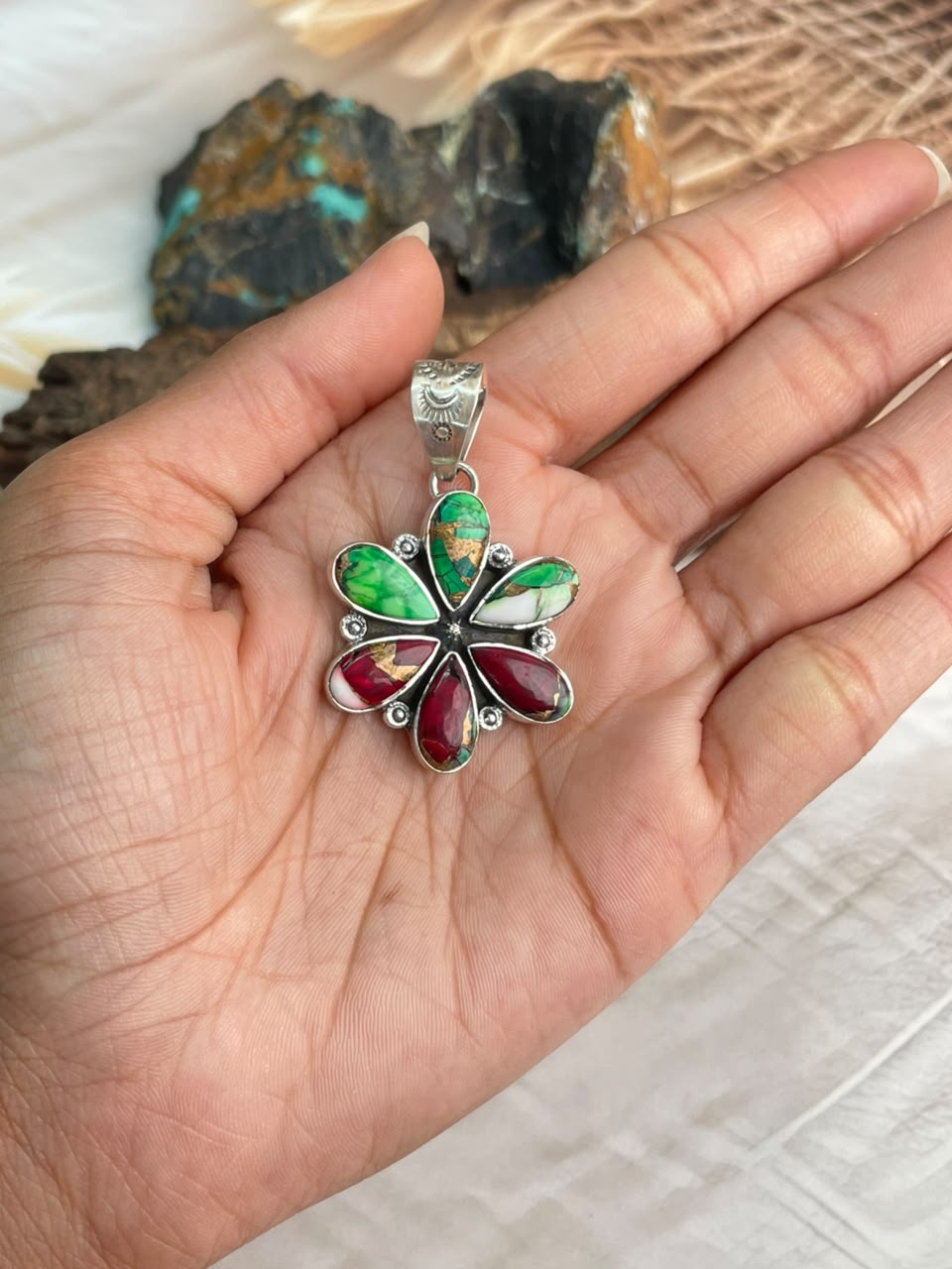 Handmade Sterling Silver Christmas Dahlia Collection: Pendant Signed Nizhoni