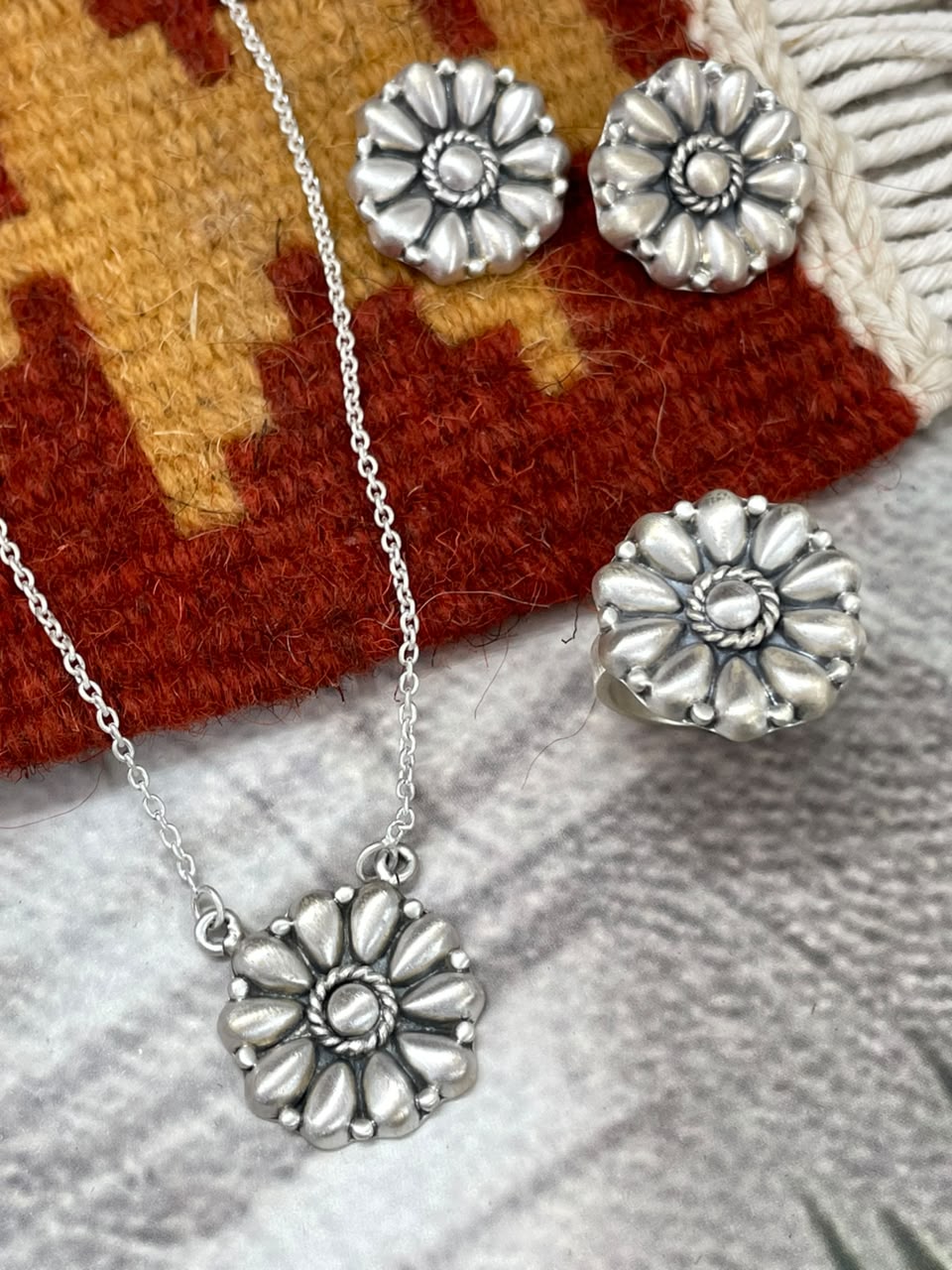 Handmade Sterling Silver Beautiful Necklace Ring and Earrings Set Signed Nizhoni