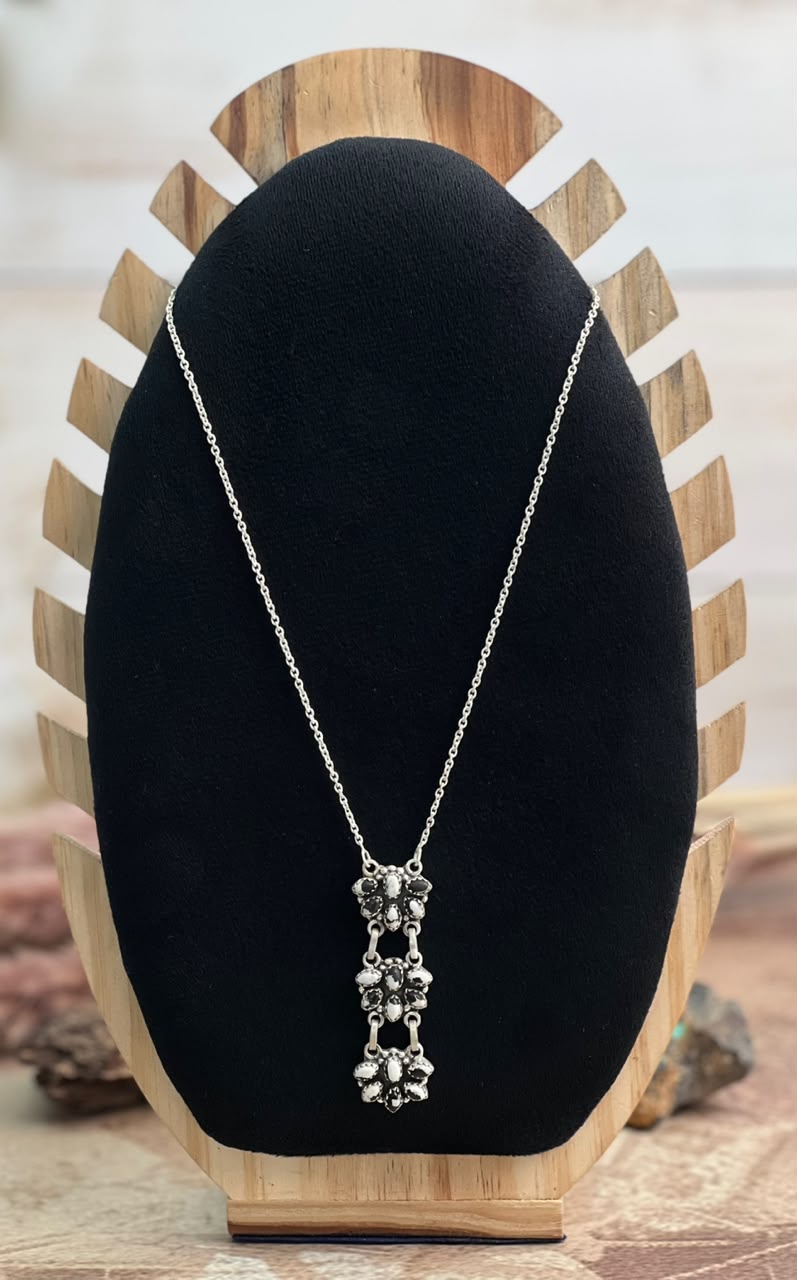 Handmade Sterling Silver White Buffalo Necklace Signed Nizhoni