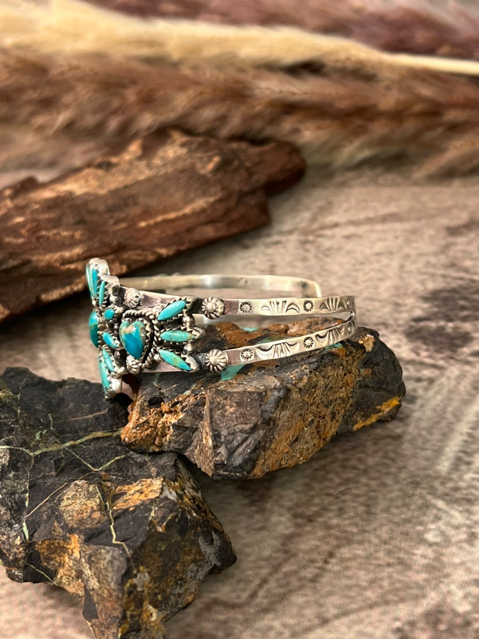 Handmade Sterling Silver Kingman Turquoise Cuff Bracelet Signed Nizhoni