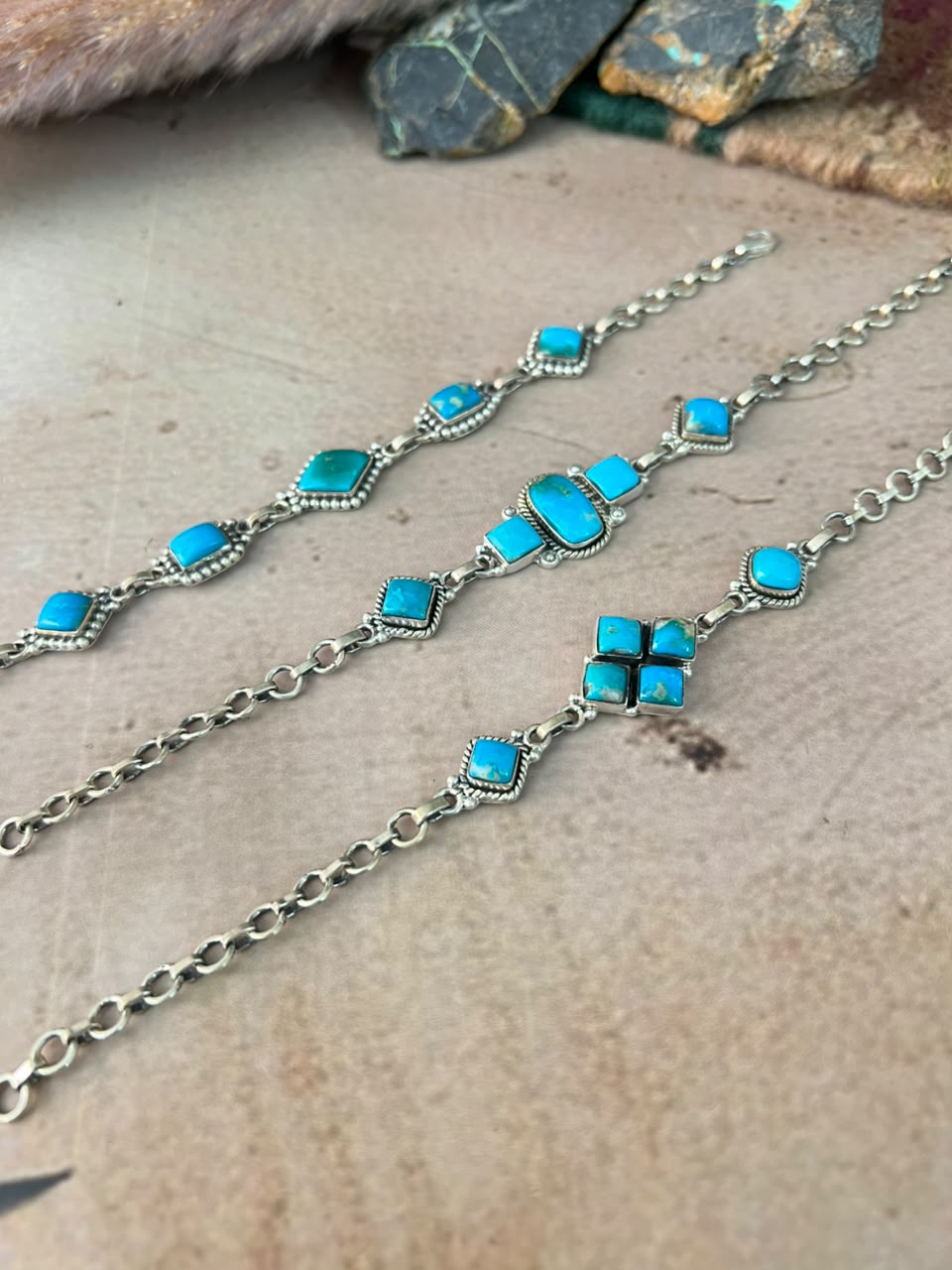 Handmade Sterling Silver Hardy Pit Collection: Chain Bracelet Signed Nizhoni