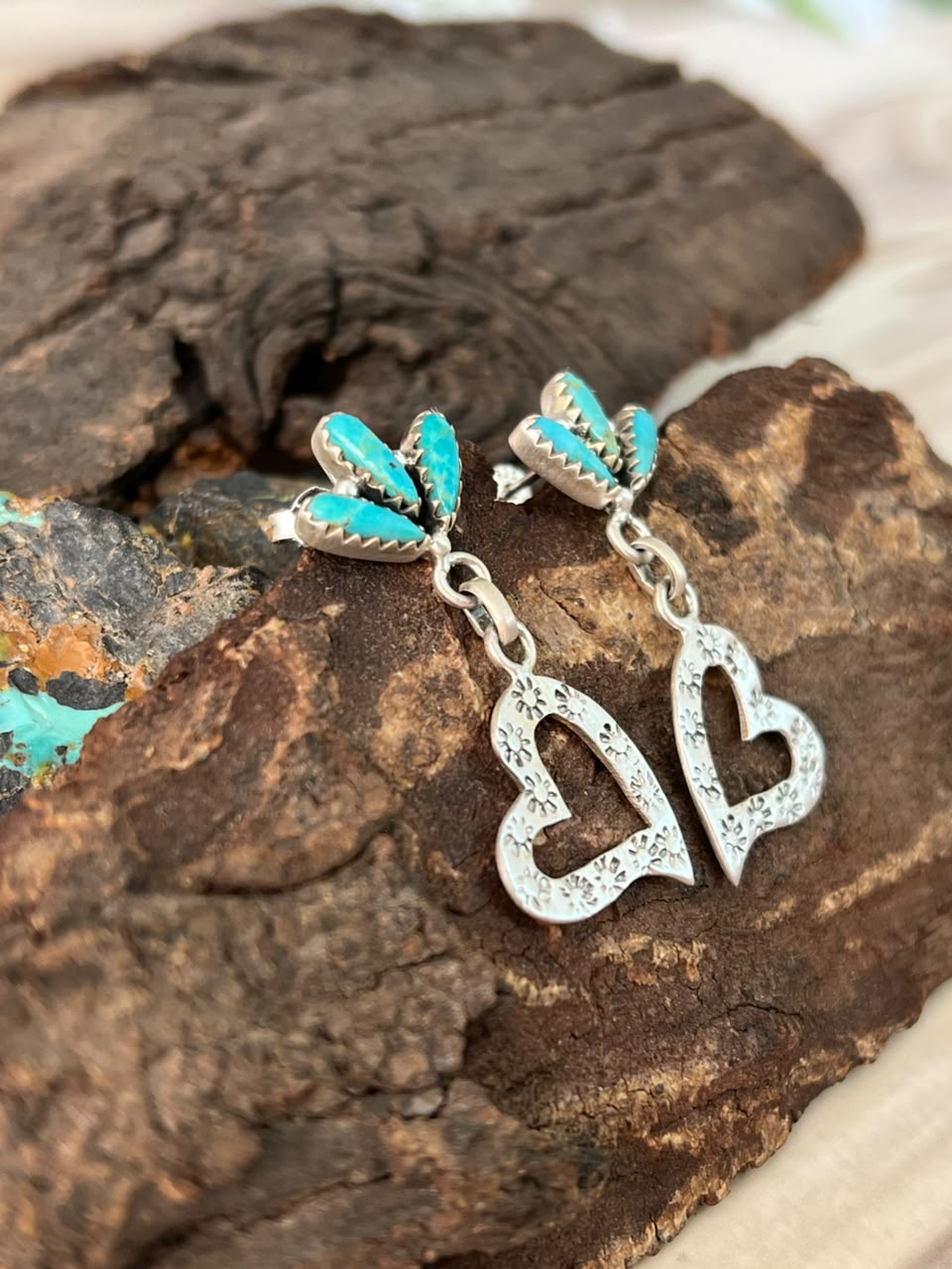 Handmade Sterling Silver Kingman Turquoise Post Dangle Heart Earrings Signed Nizhoni