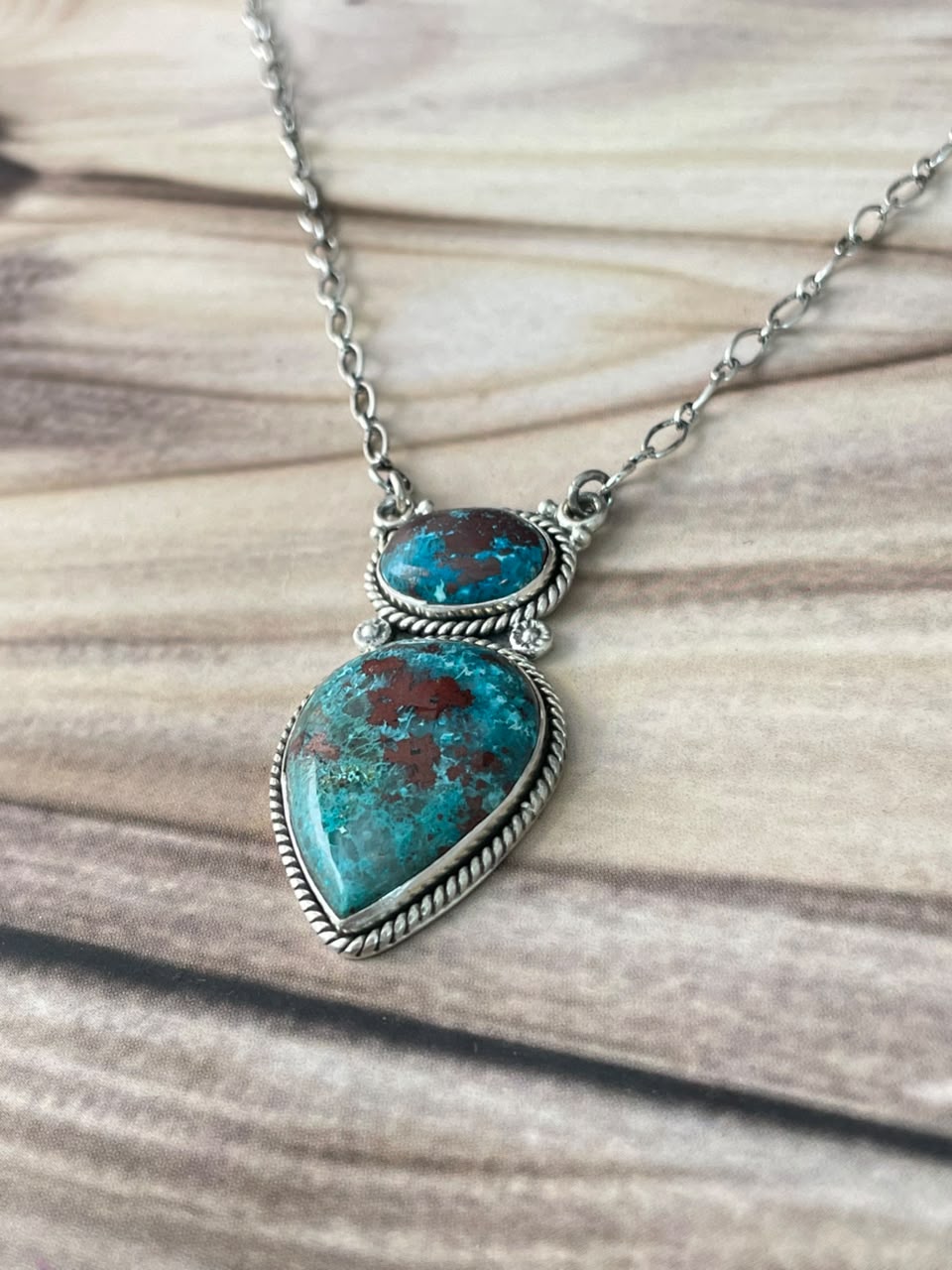Handmade Sterling Silver Gem Silica Collection: Necklace Signed Nizhoni