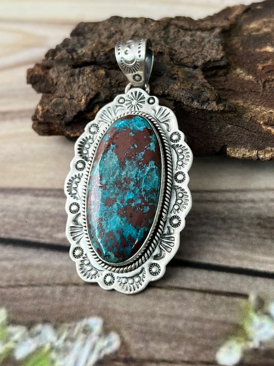 Handmade Sterling Silver Gem Silica Collection: Pendant Signed Nizhoni