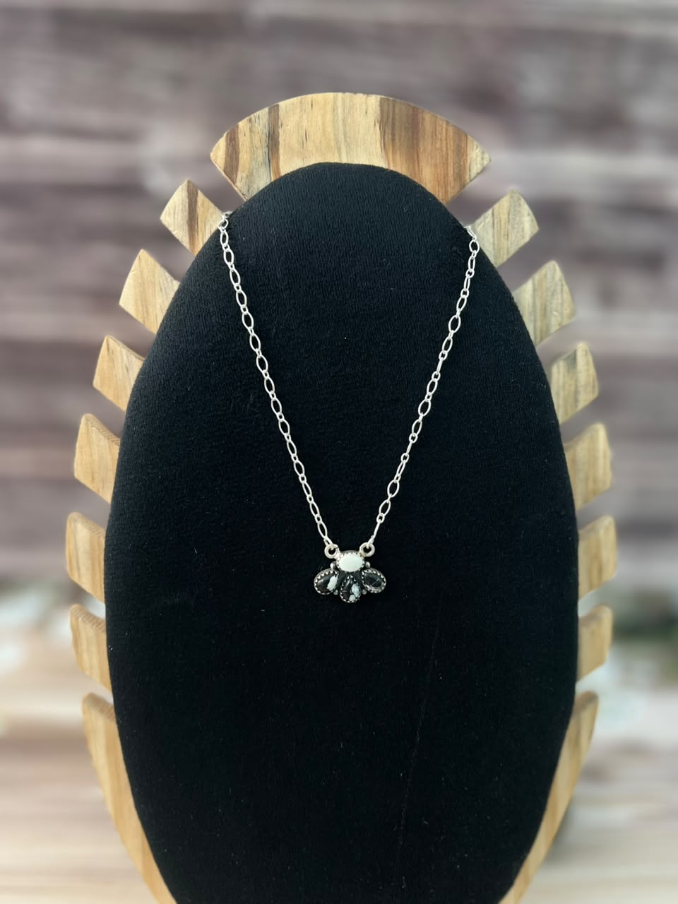 Handmade Sterling Silver White Buffalo Necklace Signed Nizhoni
