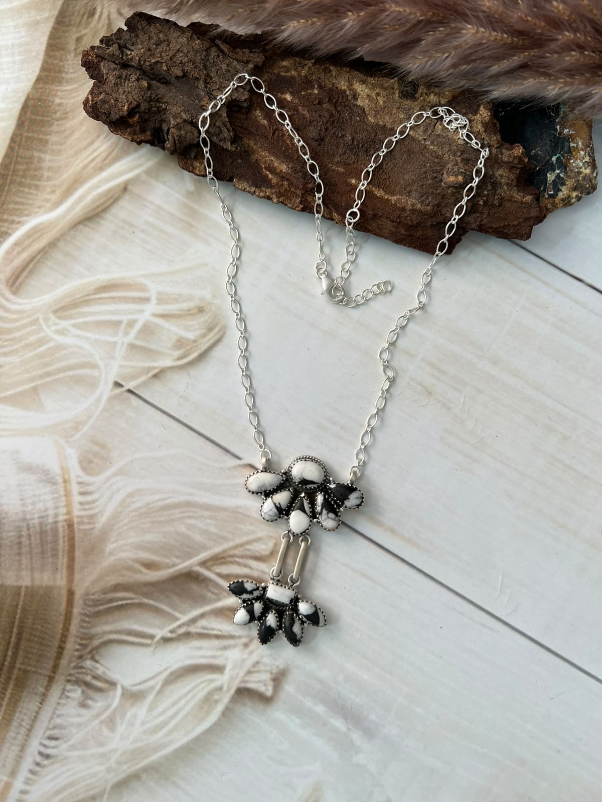 Handmade Sterling Silver White Buffalo Necklace Signed Nizhoni