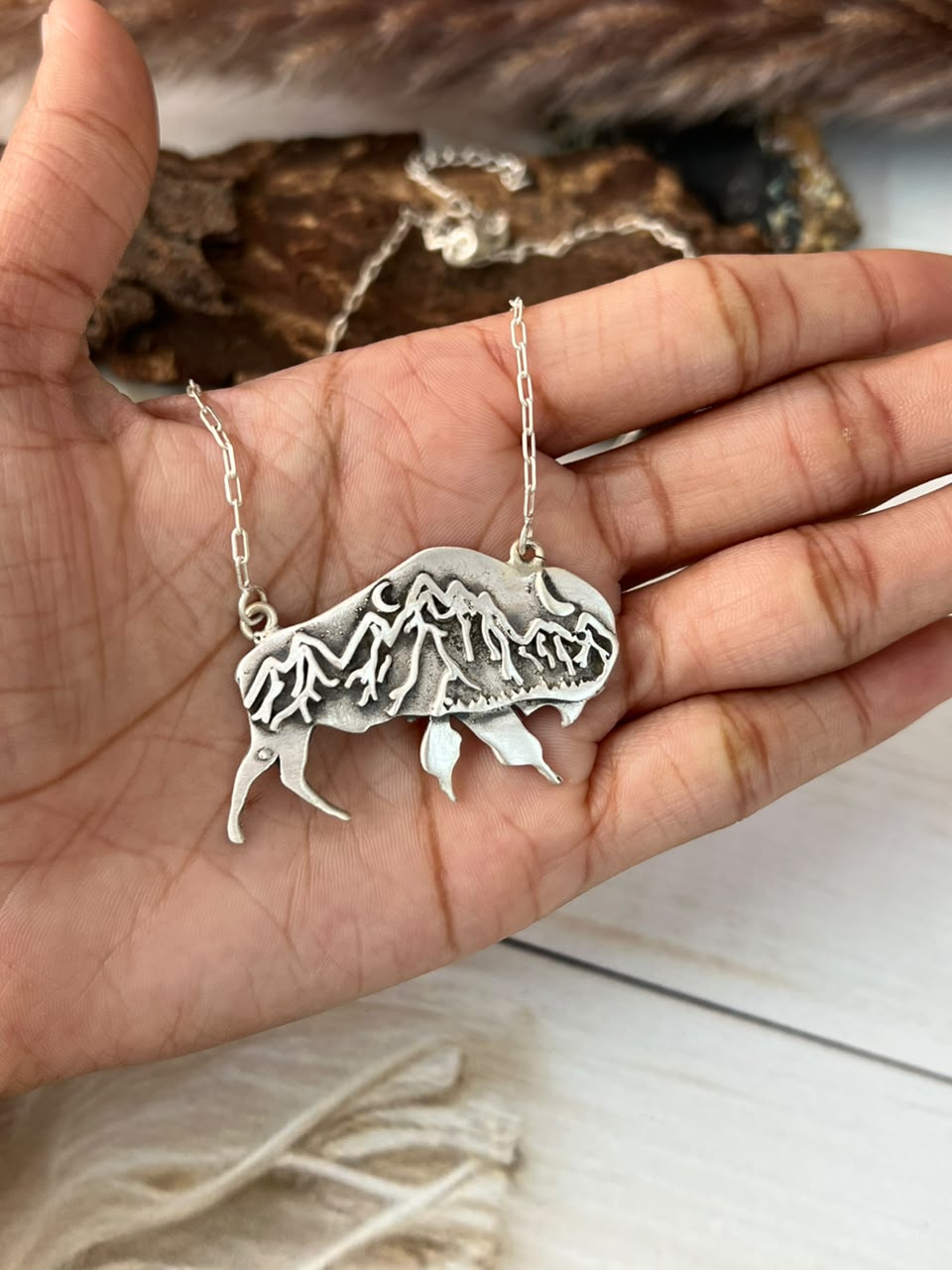Handmade Sterling Silver Bison Necklace Signed Nizhoni (7)