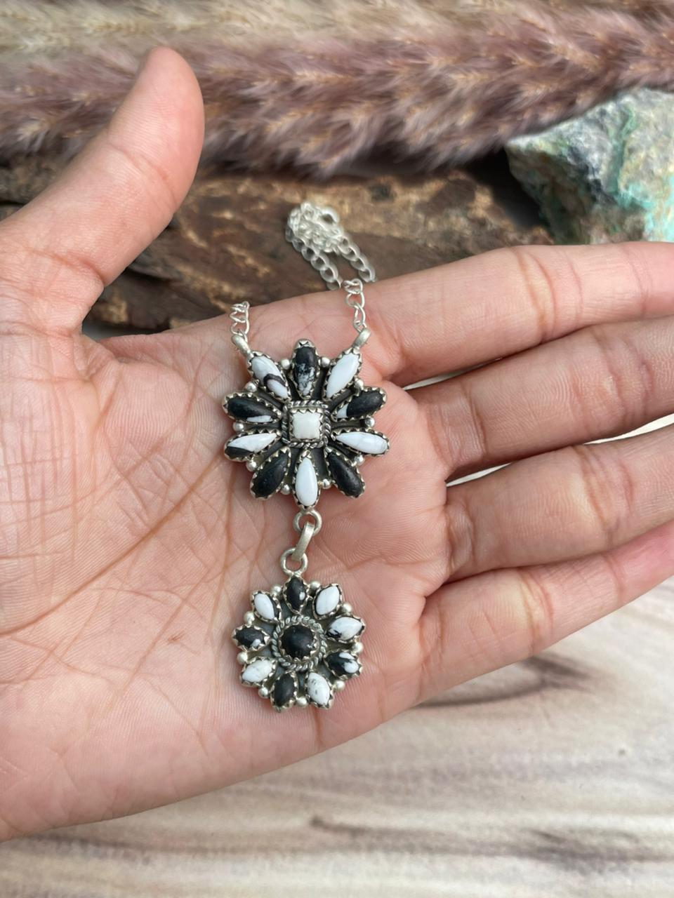 Handmade Sterling Silver White Buffalo Necklace Signed Nizhoni