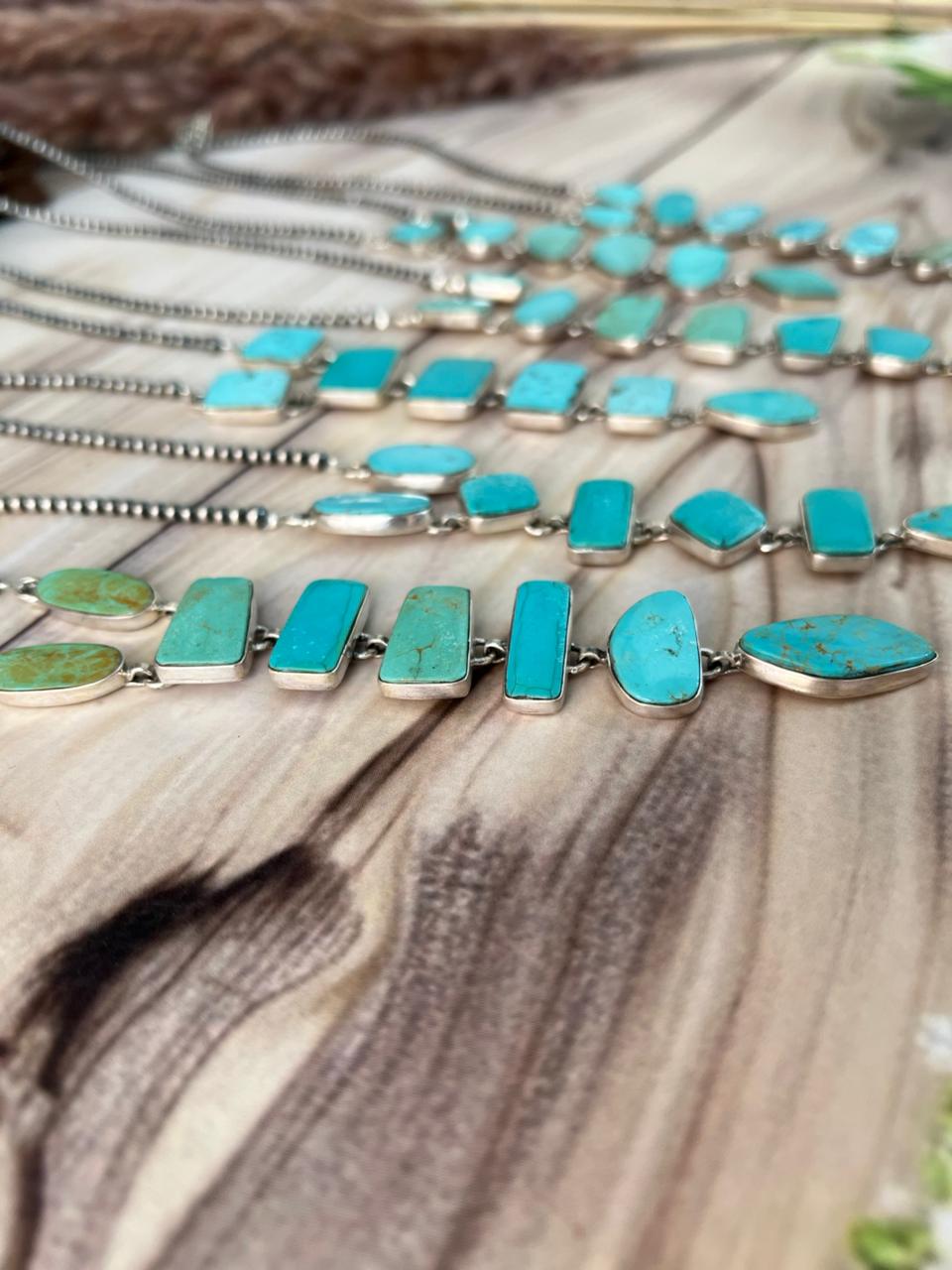Handmade Sterling Silver Green Kingman Turquoise Collection: Beaded Necklace Signed Nizhoni