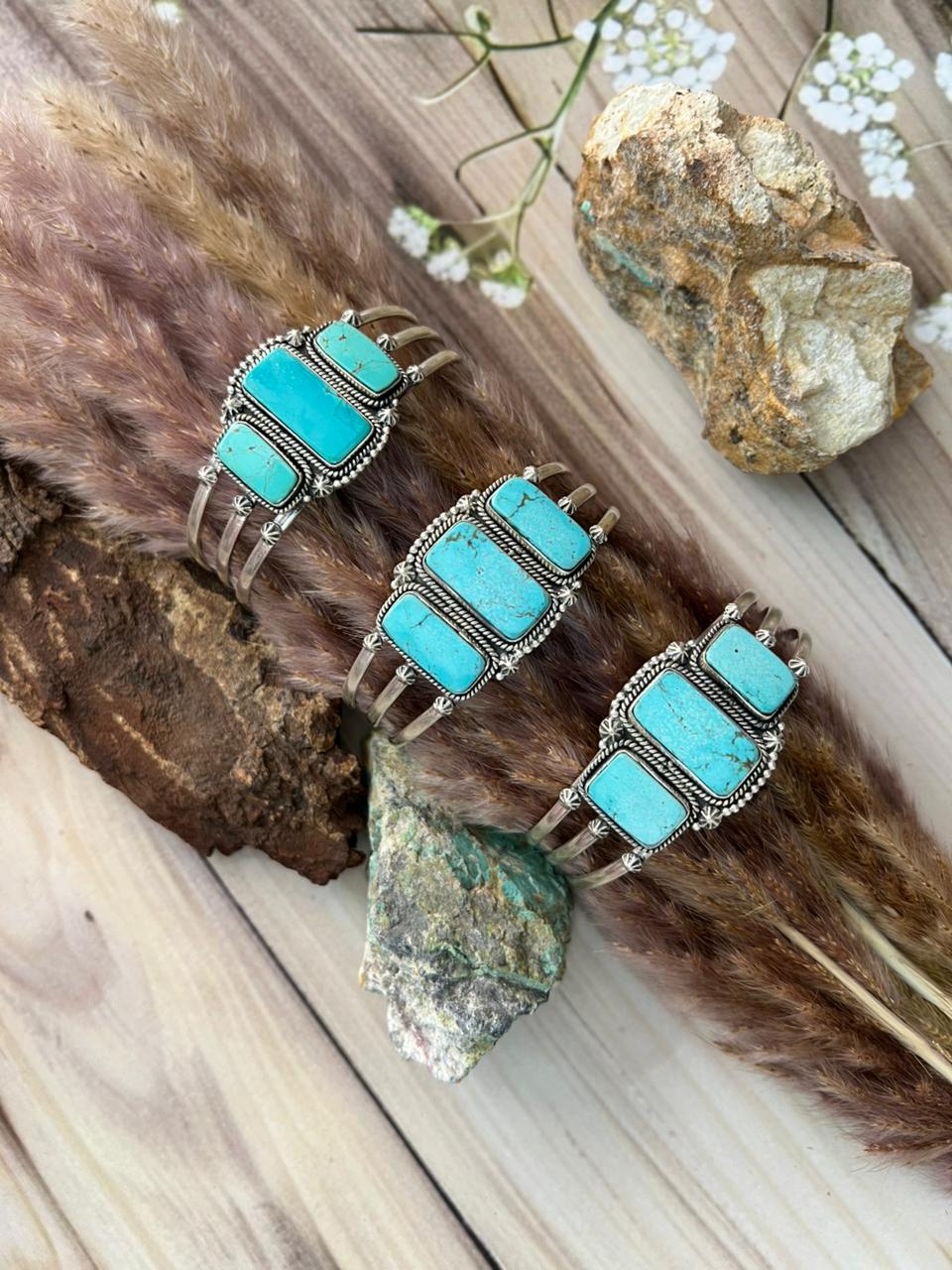 Handmade Sterling Silver Green Kingman Turquoise Collection: Cuff Bracelet Signed Nizhoni