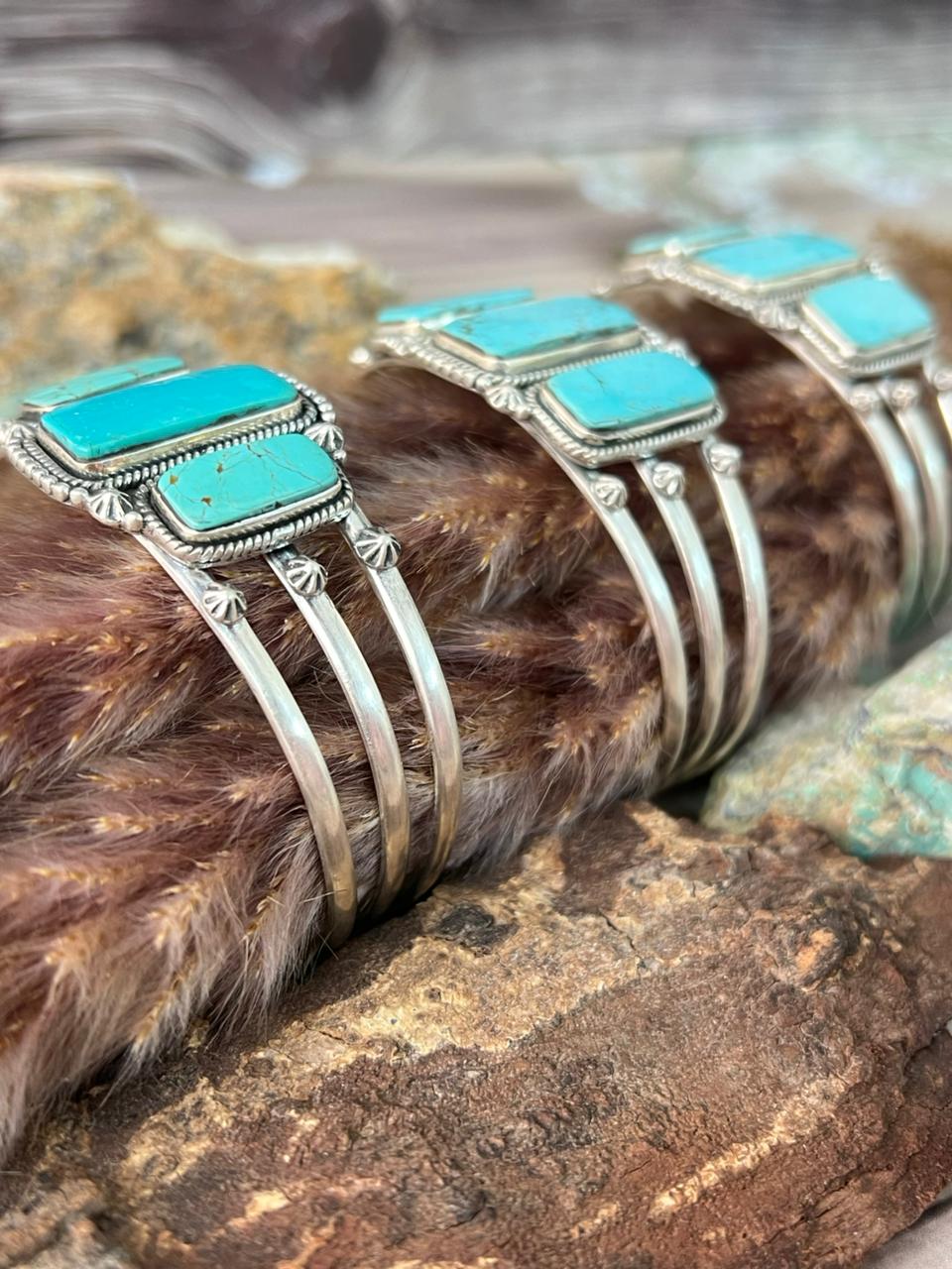Handmade Sterling Silver Green Kingman Turquoise Collection: Cuff Bracelet Signed Nizhoni