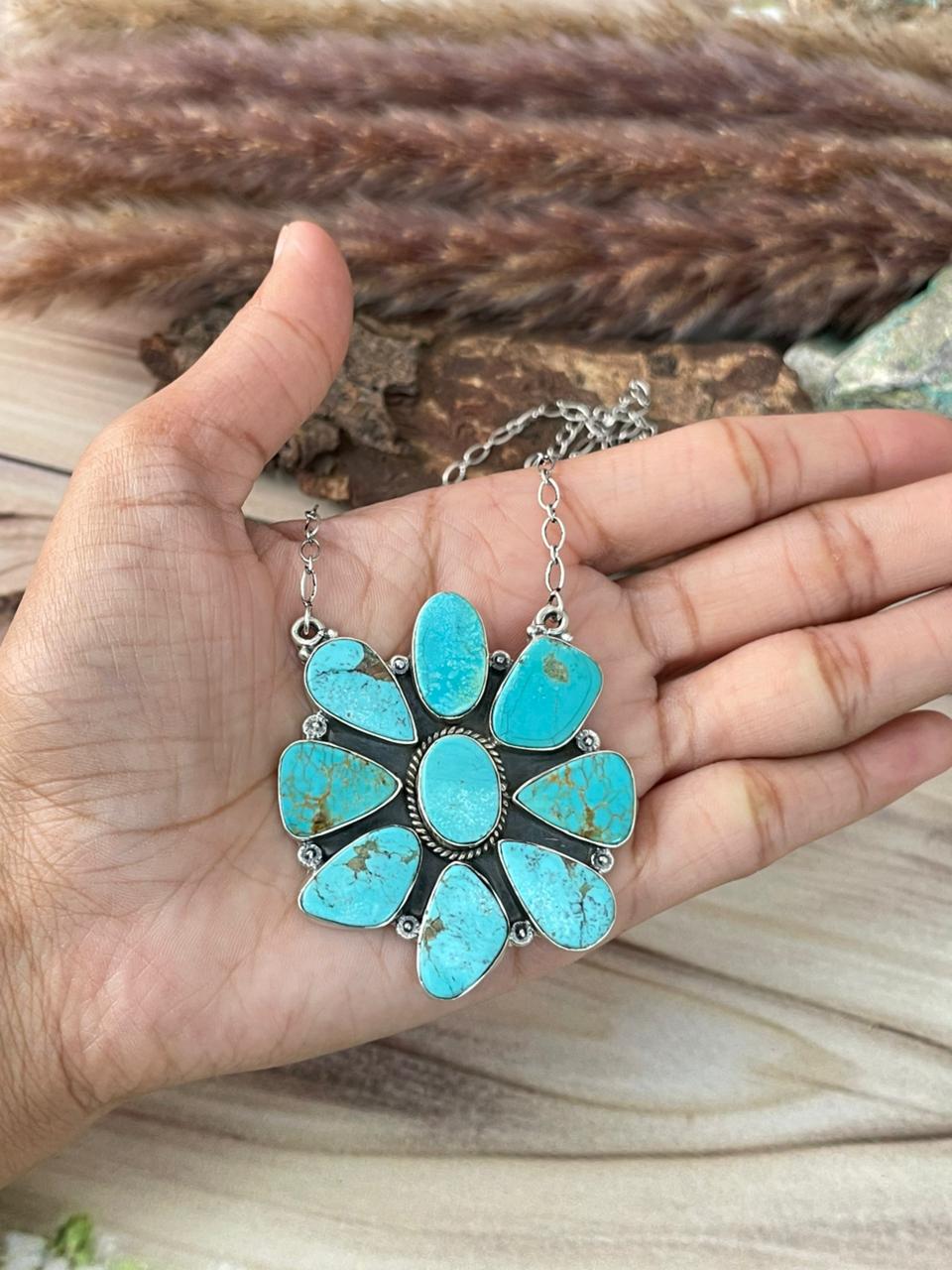 Handmade Sterling Silver Green Kingman Turquoise Collection: Necklace Signed Nizhoni