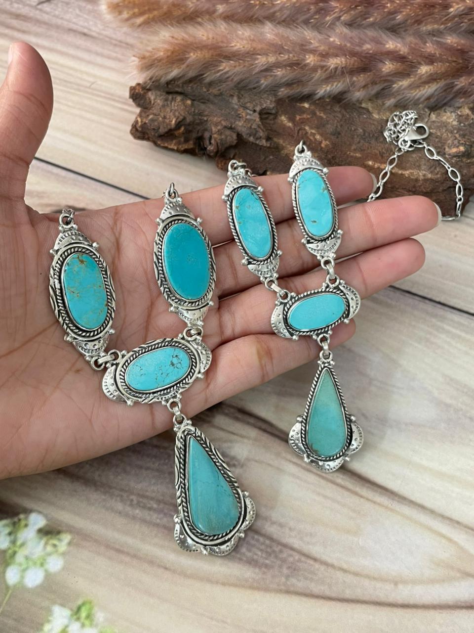Handmade Sterling Silver Green Kingman Turquoise Collection: Necklace Signed Nizhoni