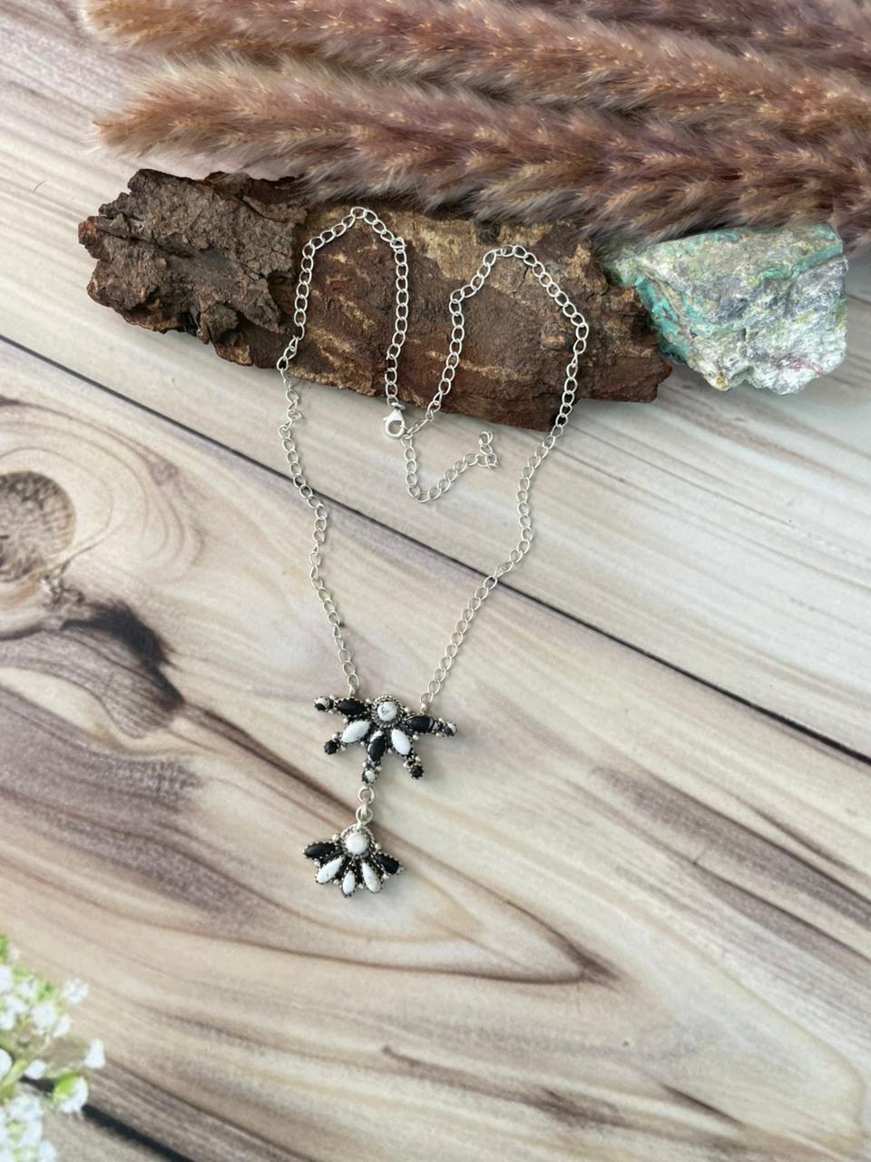 Handmade Sterling Silver White Buffalo Necklace Signed Nizhoni