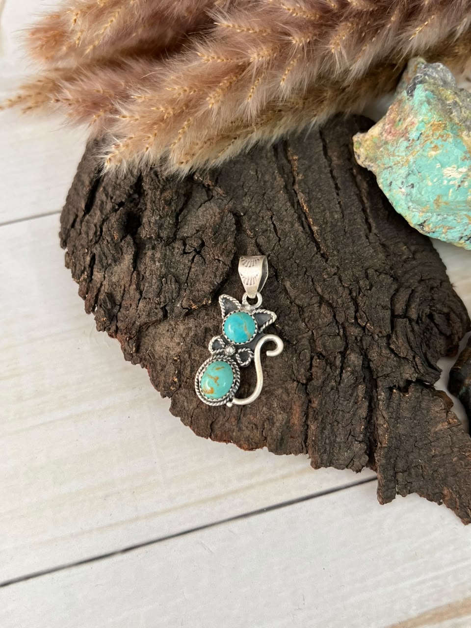 Handmade Sterling Silver Kingman Turquoise Cat Pendant Signed Nizhoni
