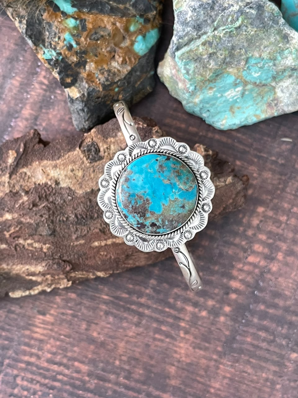 Handmade Sterling Silver Sierra Nevada Cuff Bracelet Signed Nizhoni