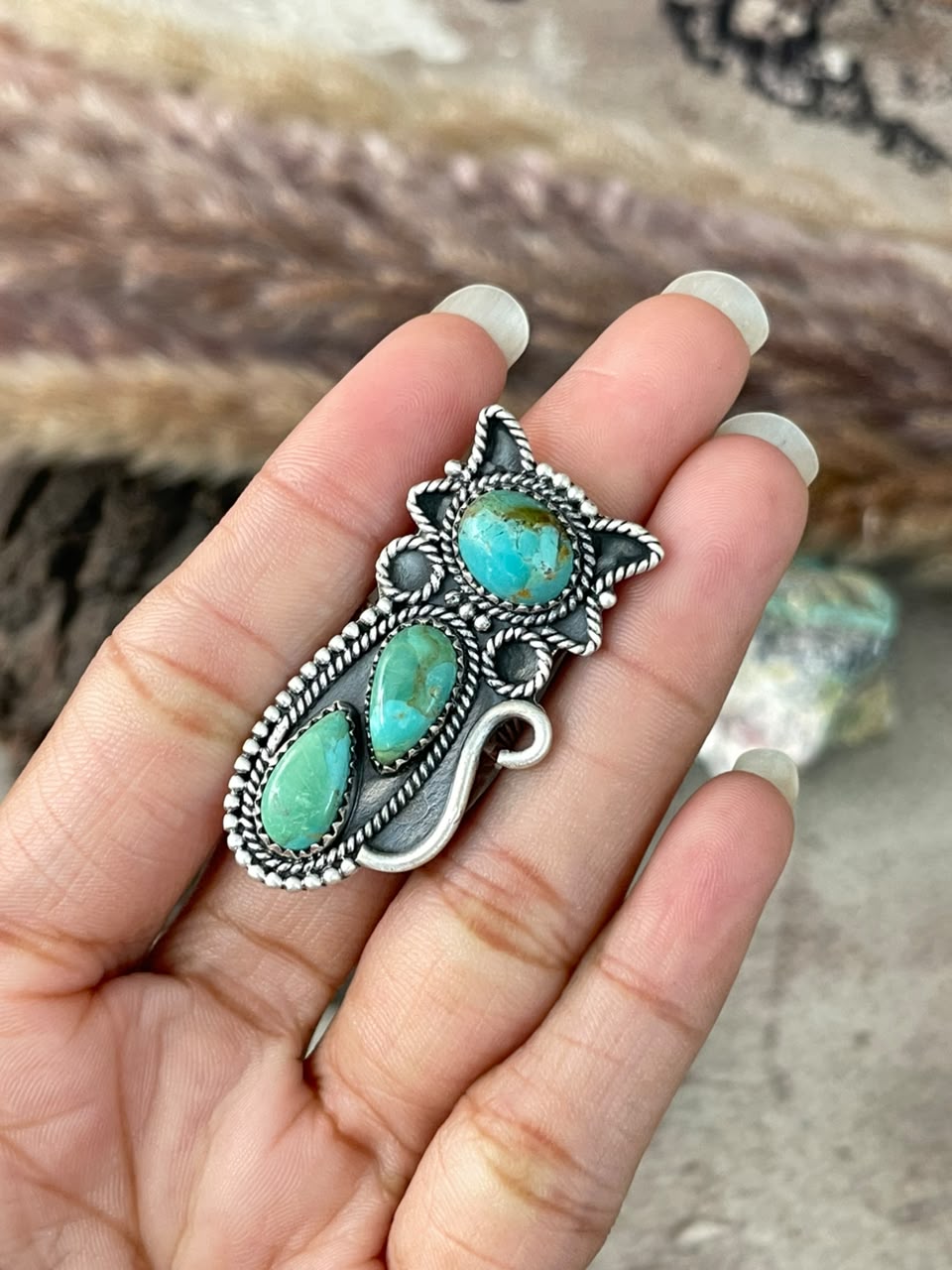 Handmade Sterling Silver Kingman Turquoise Cat Adjustable Ring Signed Nizhoni