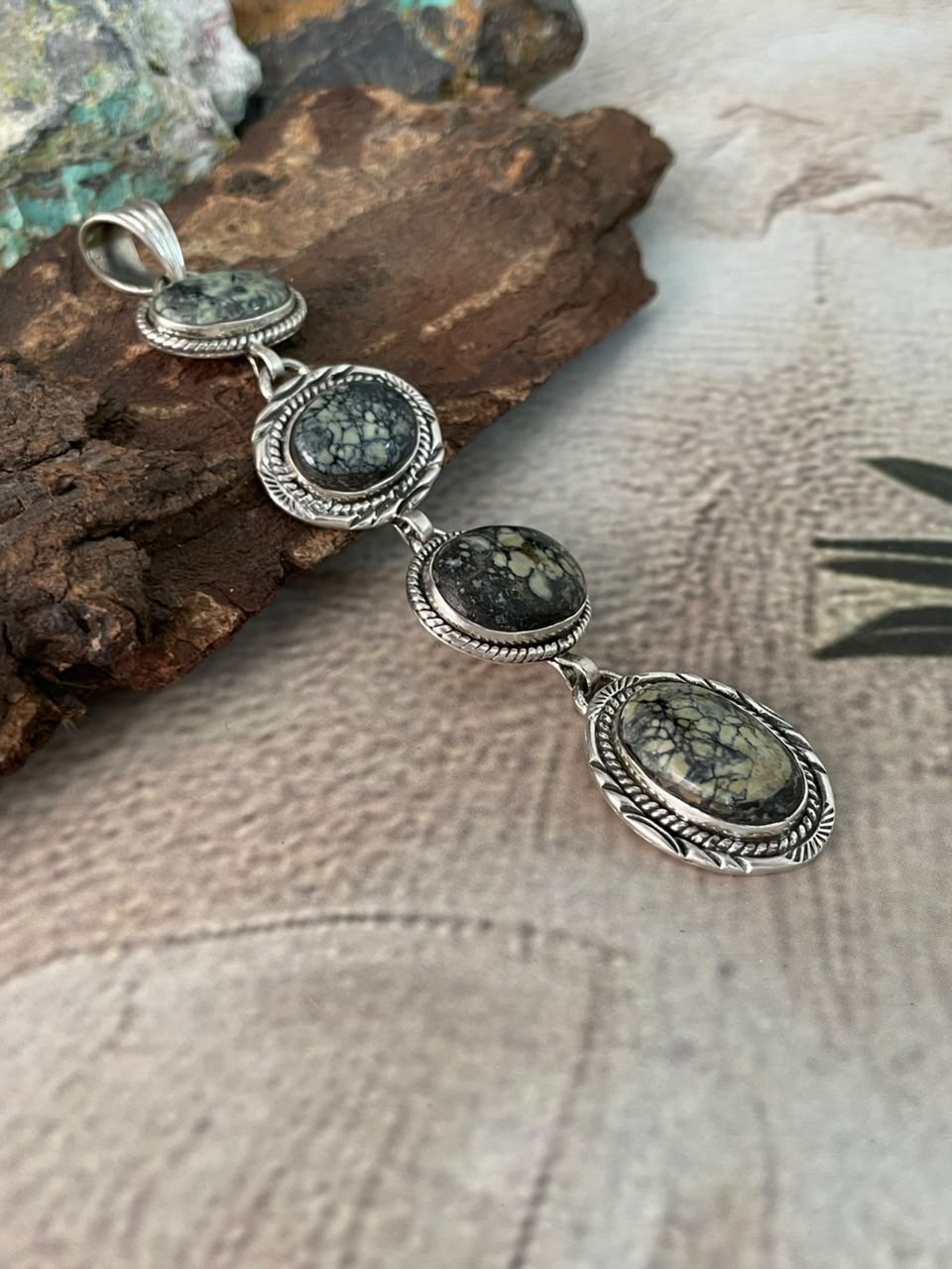 Handmade Sterling Silver Colina Verde Variscite Collection: Pendant Signed Nizhoni