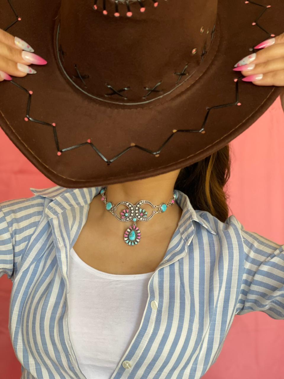 Handmade Sterling Silver Sierra Bella Turquoise with Cotton Candy Collection: Choker Necklace "Signed Nizhoni"