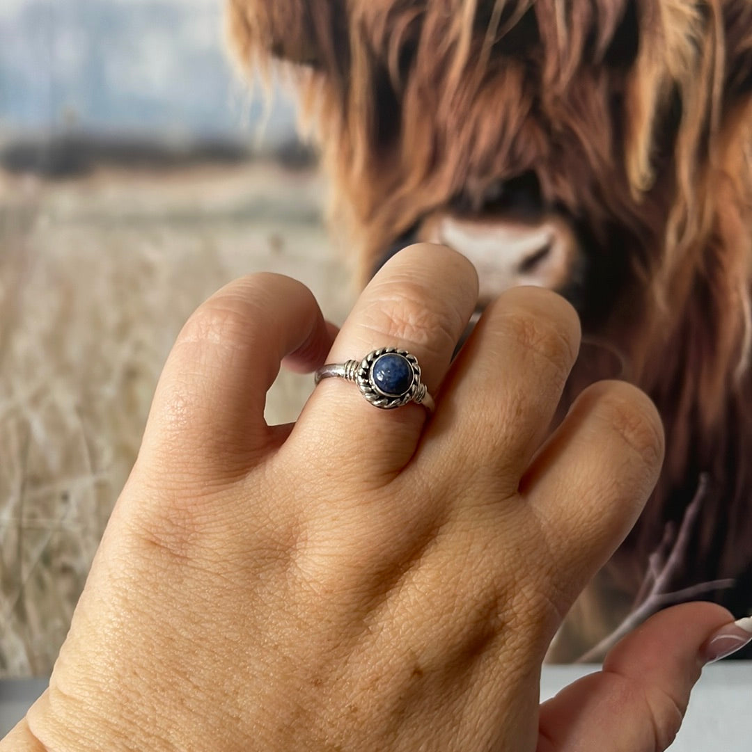 Navajo Sterling Silver Single Stone Lapis Braided Edge Ring