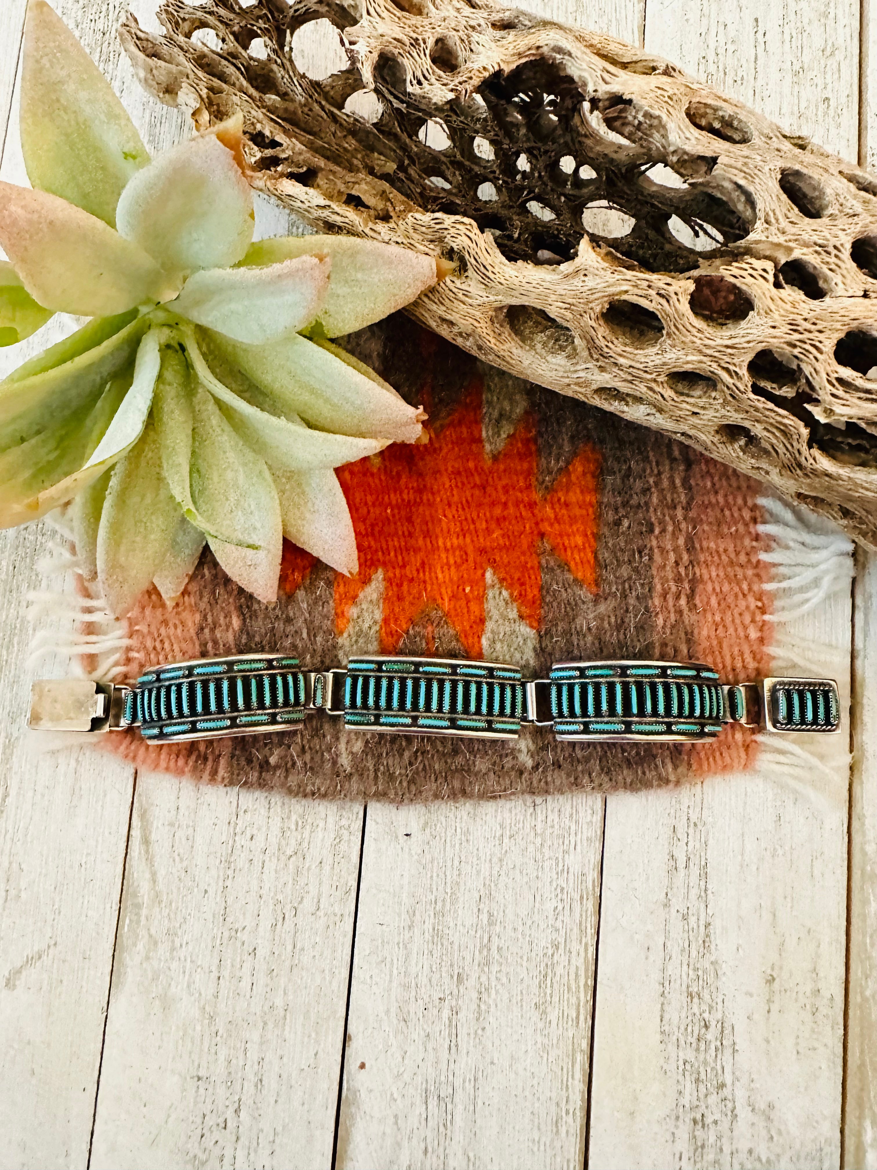 Vintage Zuni Sterling Silver & Turquoise Needlepoint Link Bracelet