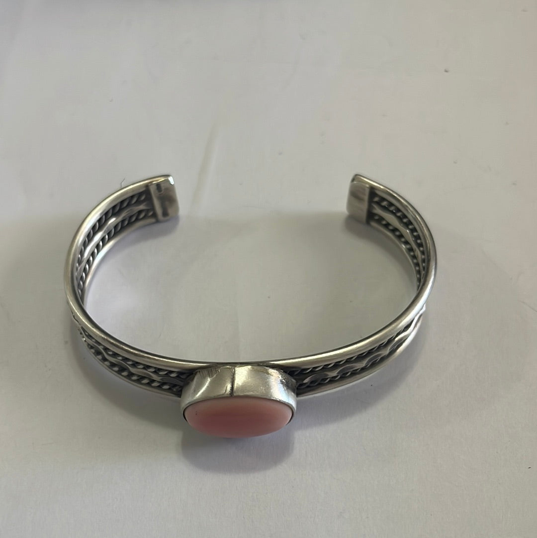 Navajo Pink Conch & Sterling Silver Adjustable Oval Cuff Bracelet Signed Tahe