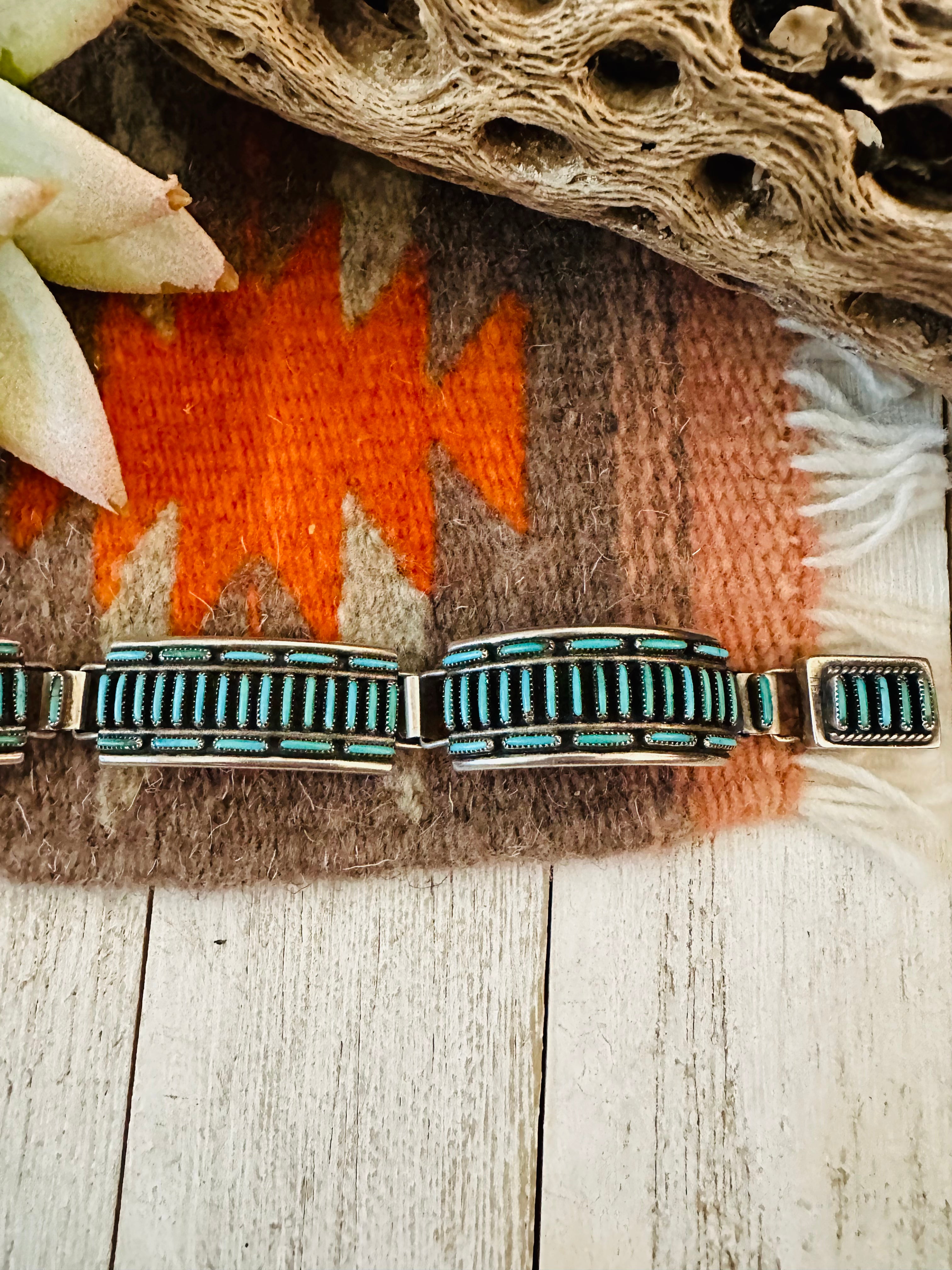 Vintage Zuni Sterling Silver & Turquoise Needlepoint Link Bracelet