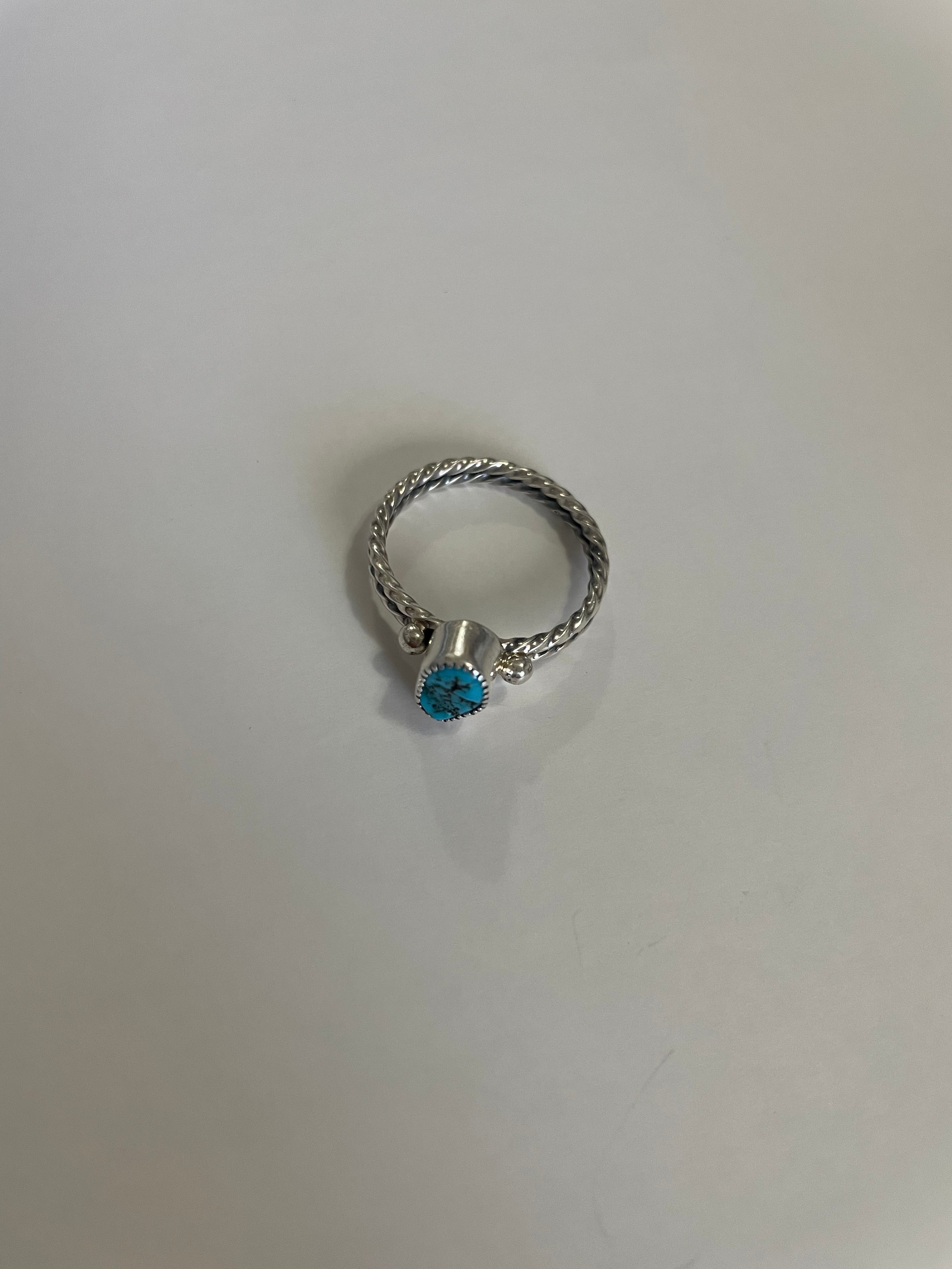 Navajo Small Stone Natural Kingman Turquoise Sterling Silver Braided Band Ring