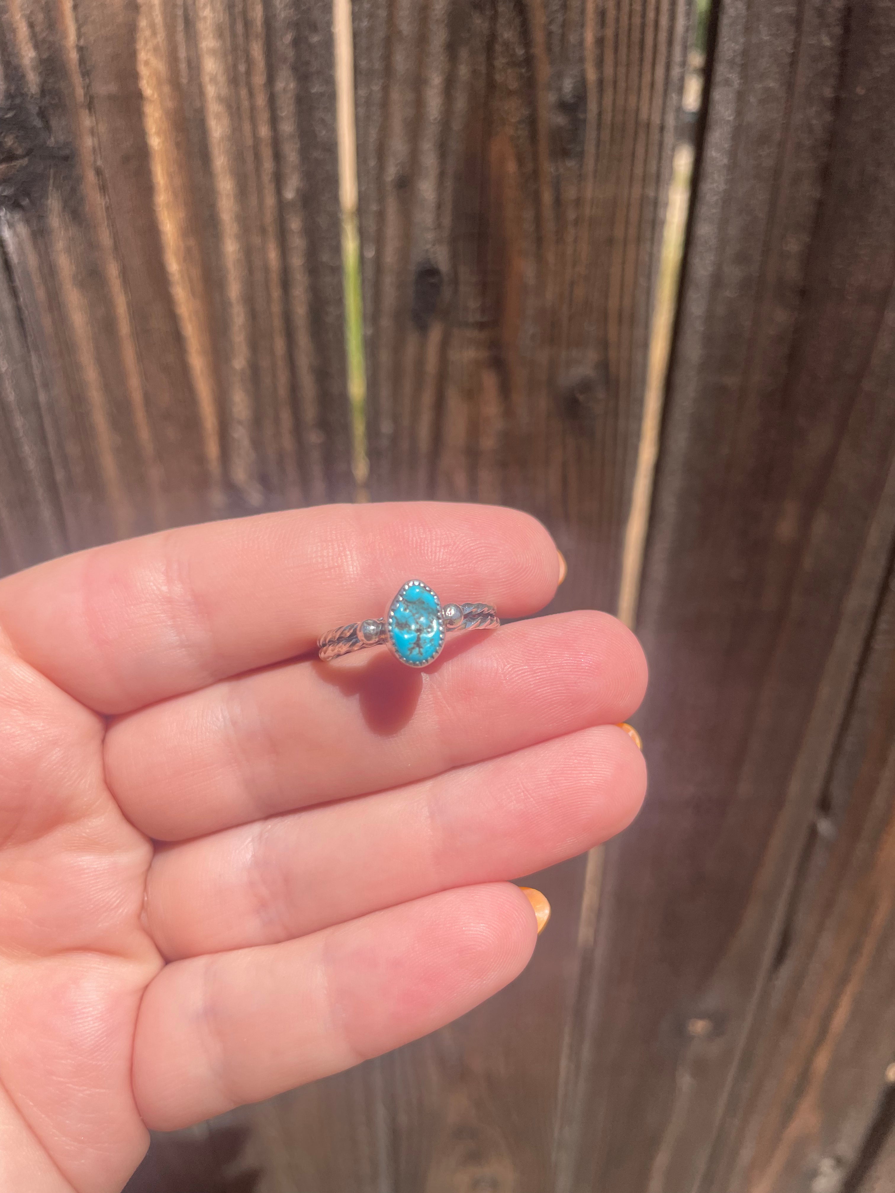 Navajo Small Stone Natural Kingman Turquoise Sterling Silver Braided Band Ring